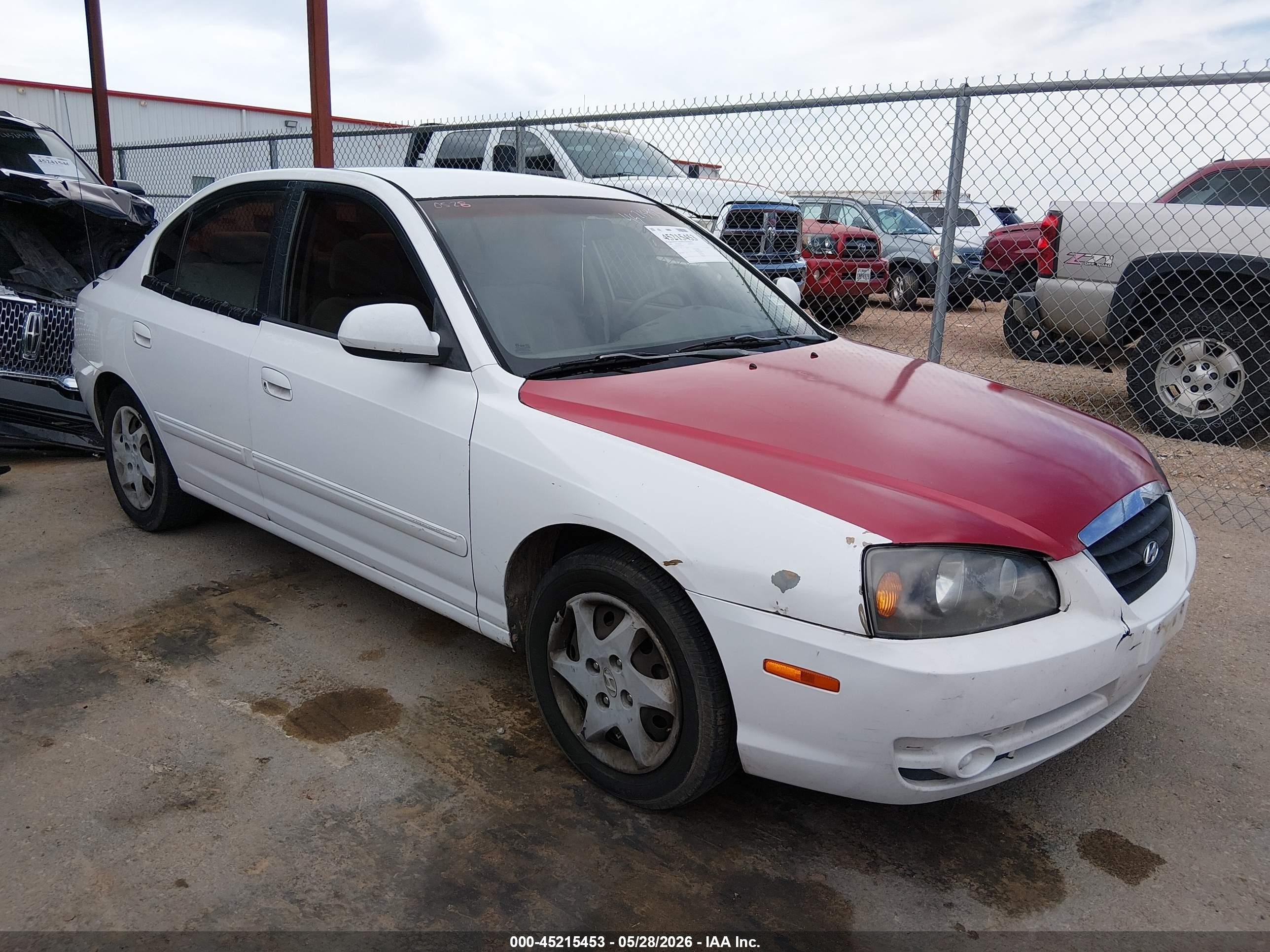 2004 Hyundai Elantra Gls/gt White vin: KMHDN46D24U917617