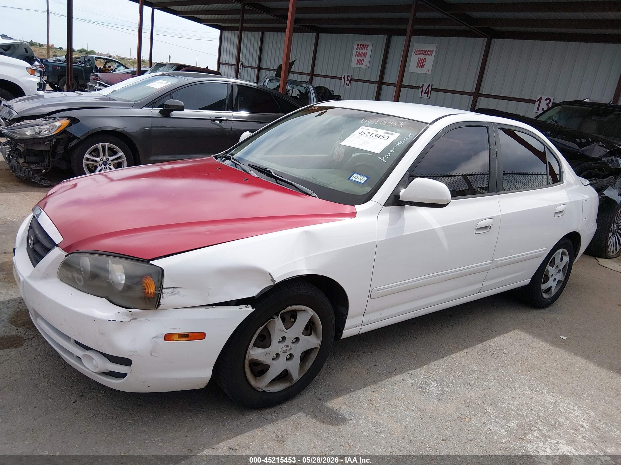 2004 Hyundai Elantra Gls/gt White vin: KMHDN46D24U917617