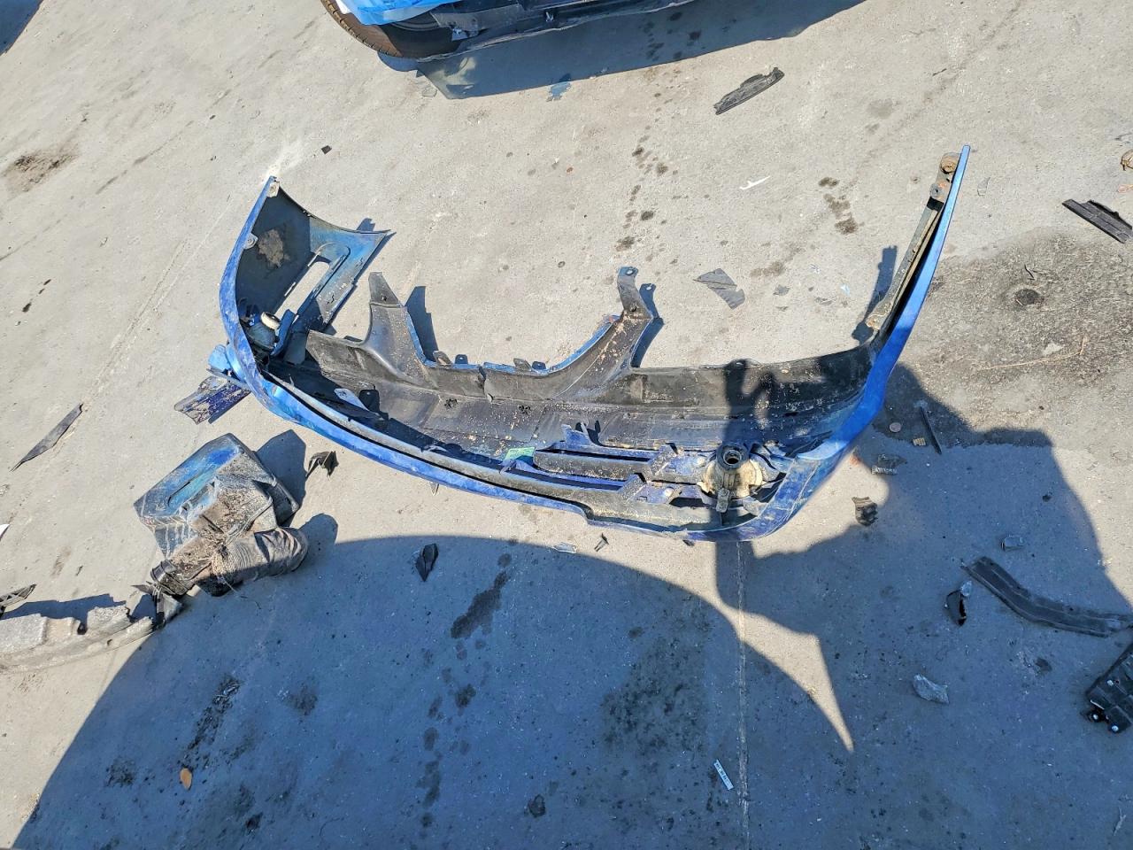 2005 Hyundai Elantra Gls Blue vin: KMHDN46D25U042184