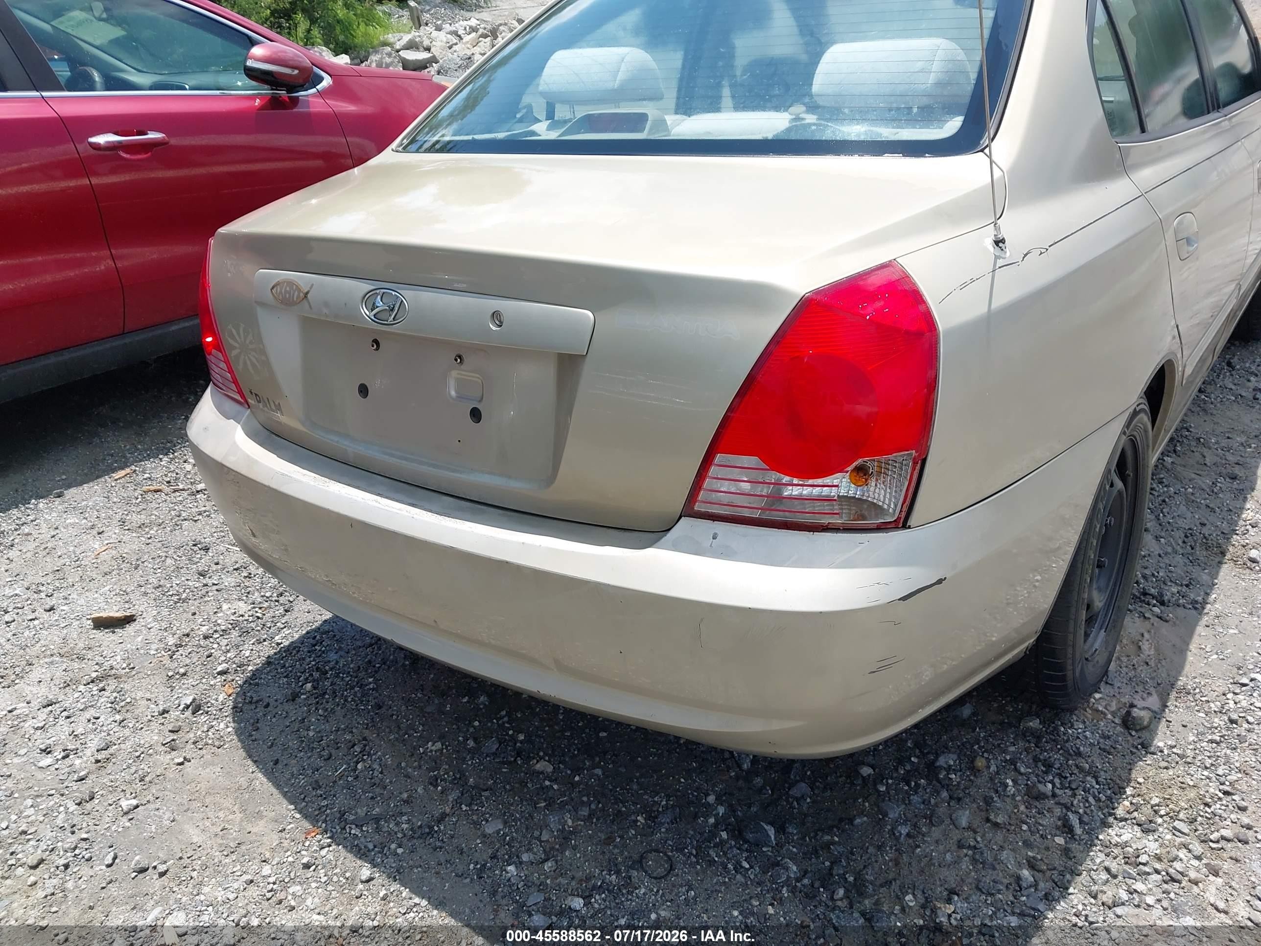 2005 Hyundai Elantra Gls/gt Beige vin: KMHDN46D25U983571