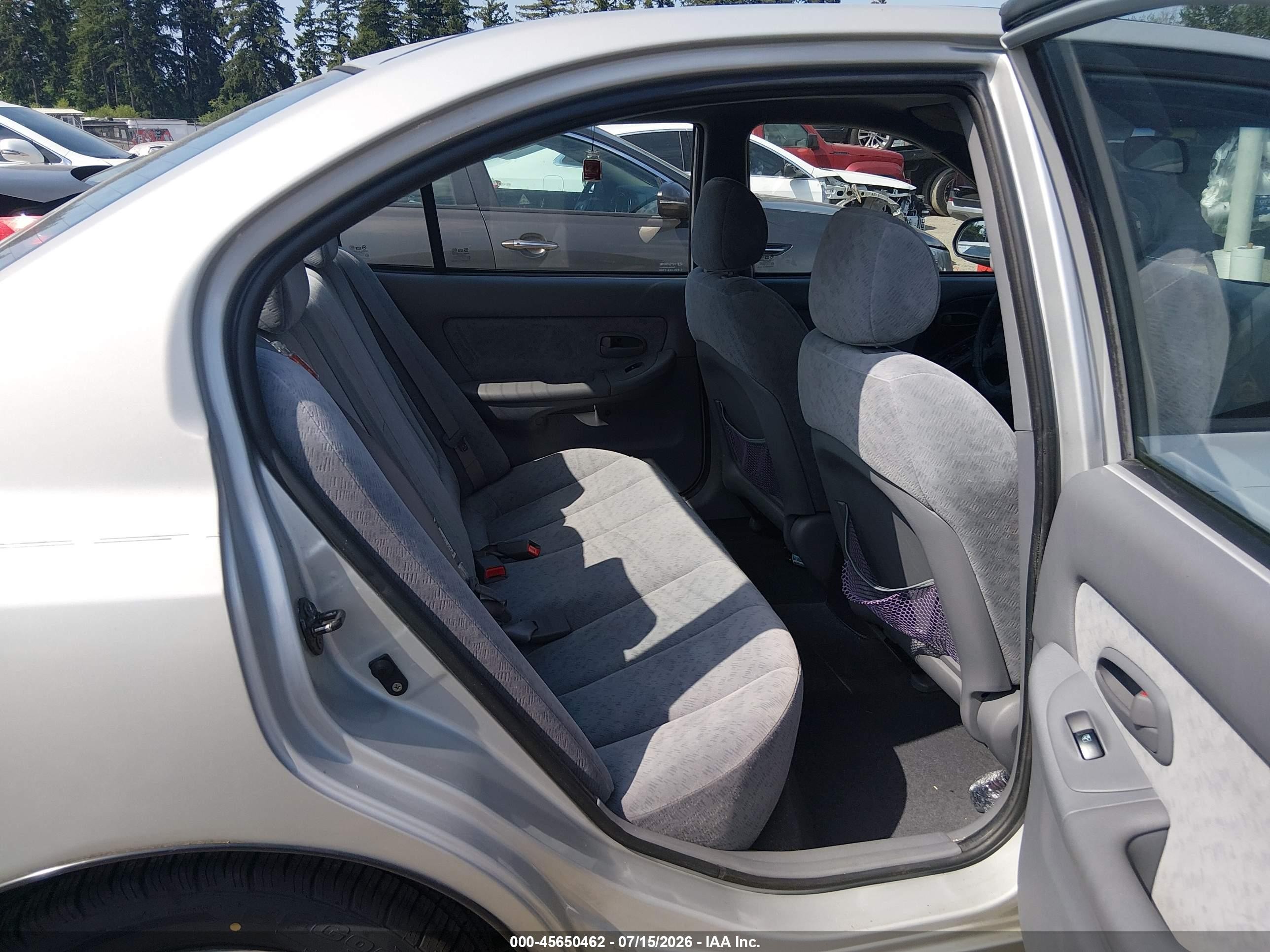 2006 Hyundai Elantra Gls/limited Silver vin: KMHDN46D26U256478