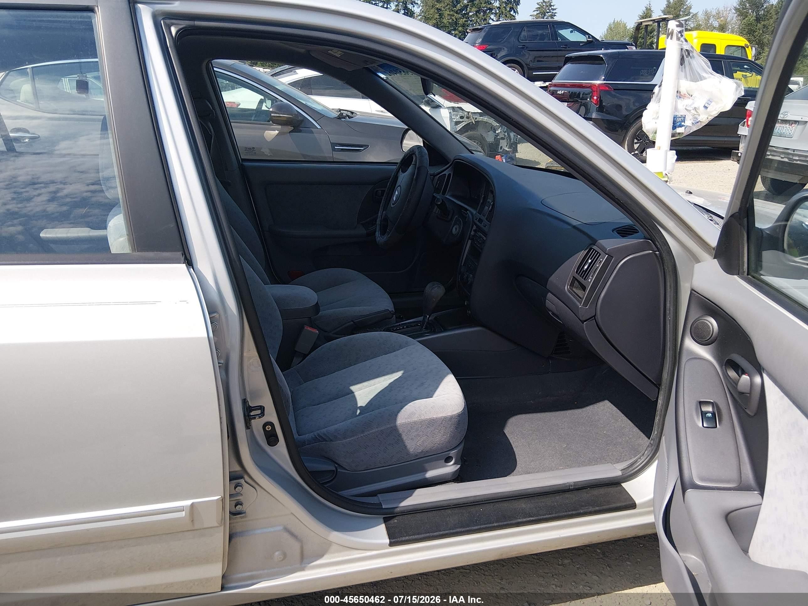 2006 Hyundai Elantra Gls/limited Silver vin: KMHDN46D26U256478