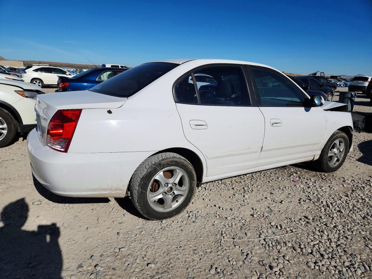 2006 Hyundai Elantra Gls White vin: KMHDN46D26U281252