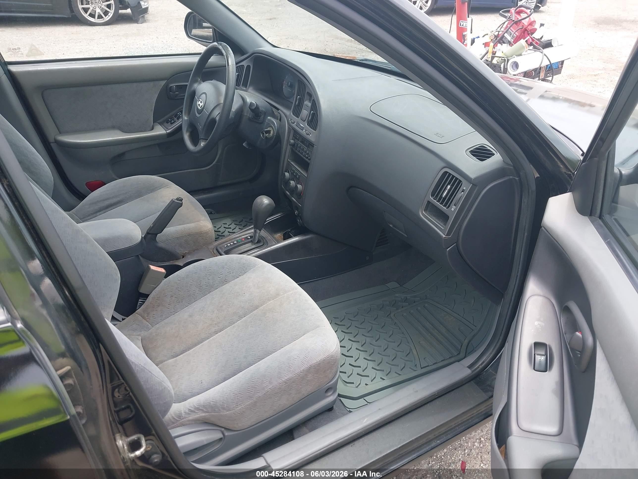2004 Hyundai Elantra Gls/gt Black vin: KMHDN46D34U755545