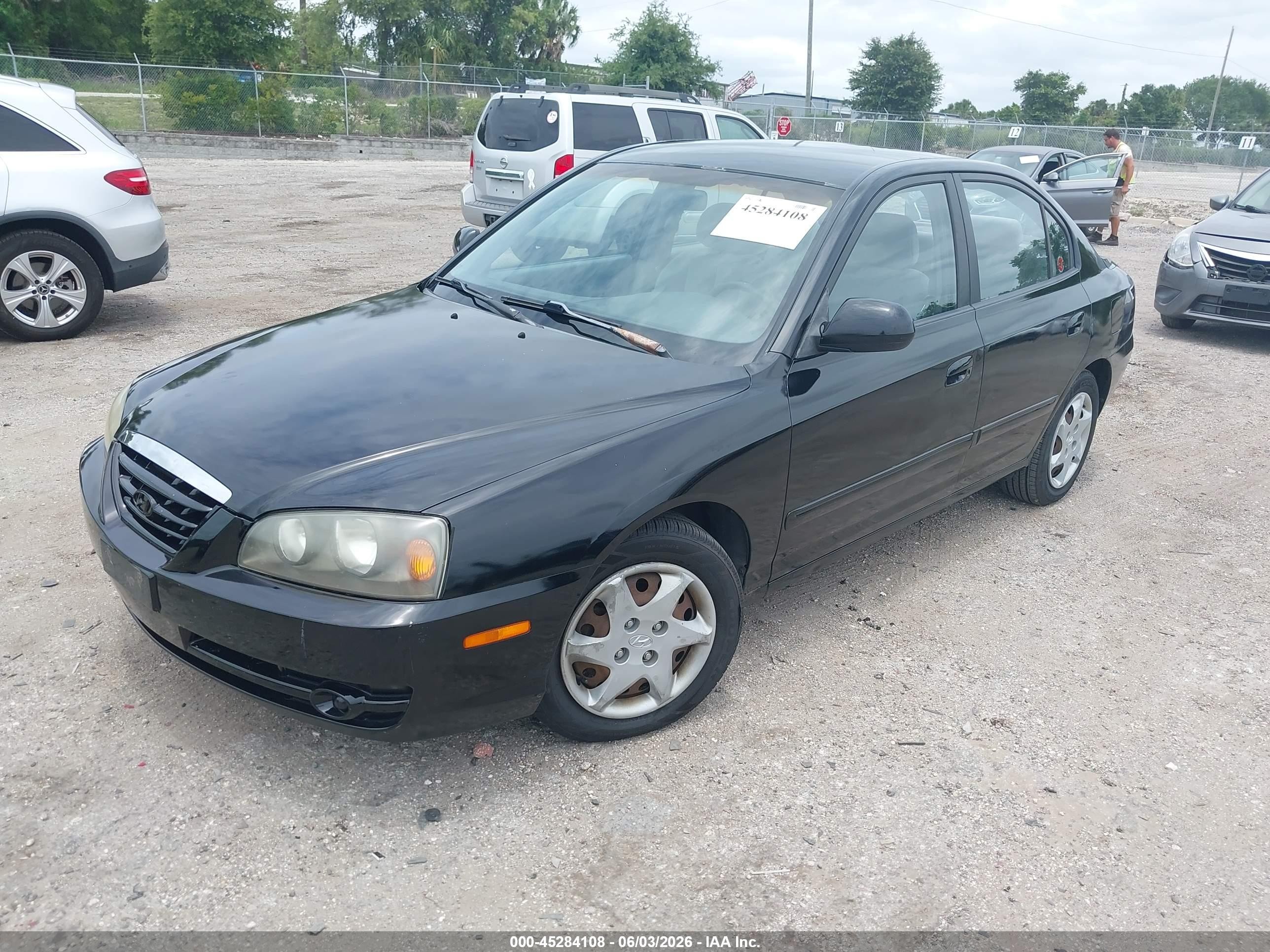 2004 Hyundai Elantra Gls/gt Black vin: KMHDN46D34U755545