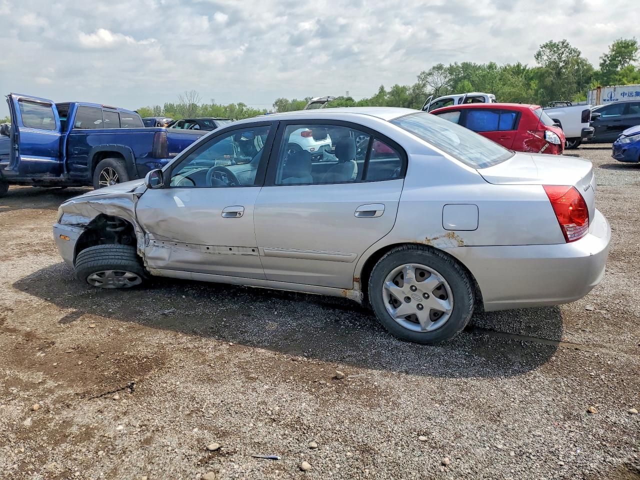 2004 Hyundai Elantra Gls Silver vin: KMHDN46D34U775553