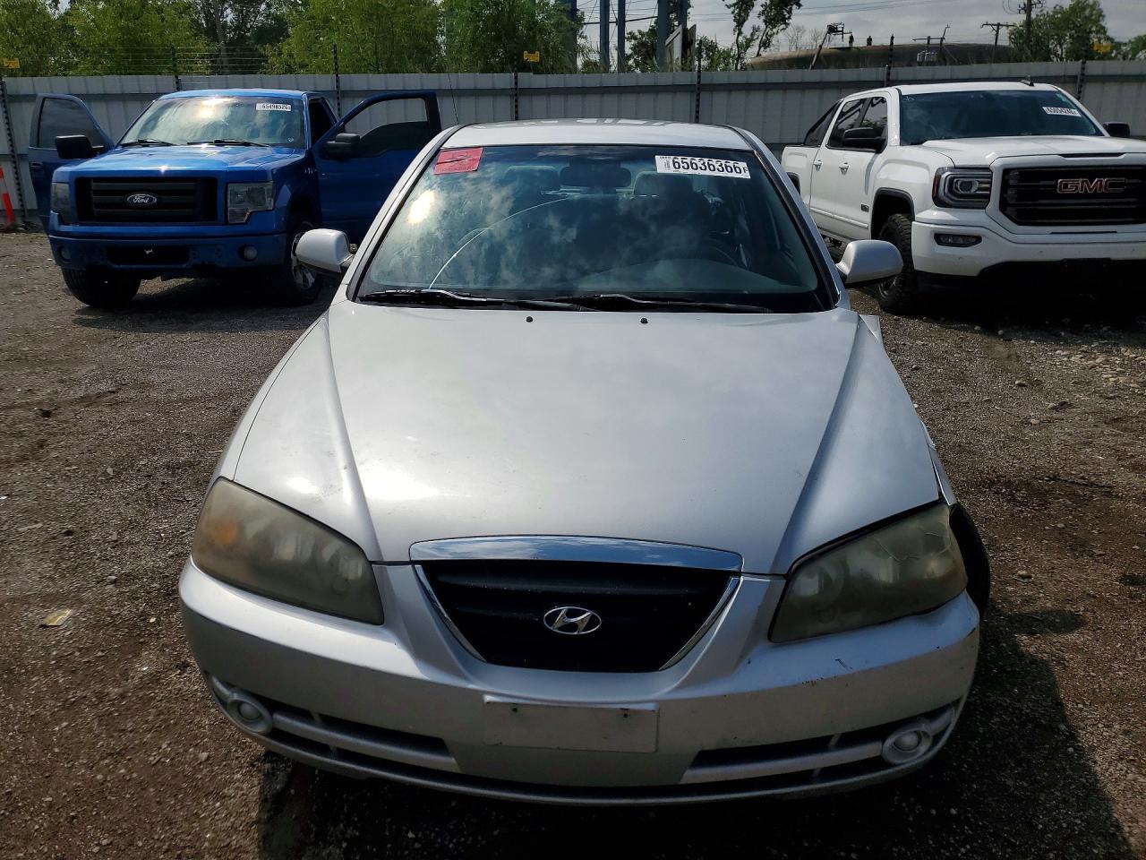 2004 Hyundai Elantra Gls Silver vin: KMHDN46D34U775553