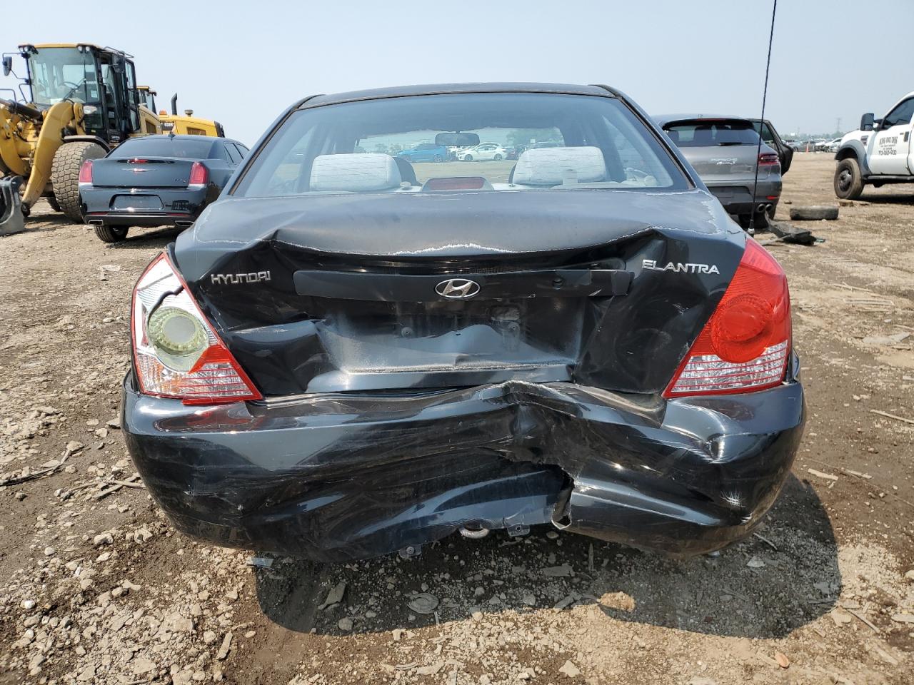 2004 Hyundai Elantra Gls Черный vin: KMHDN46D34U777741