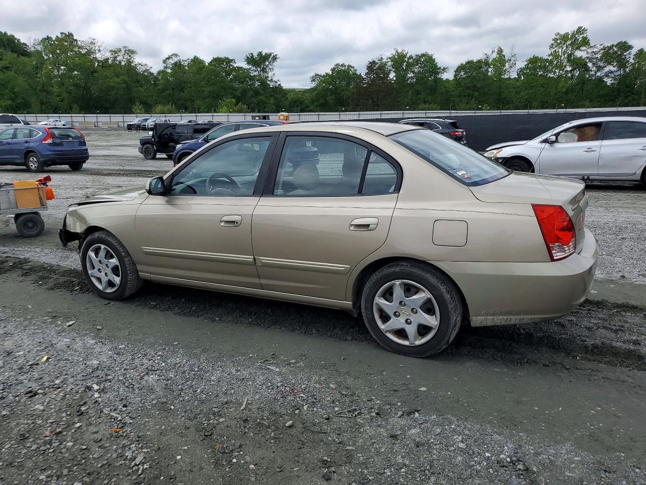 2005 Hyundai Elantra Gls Beige vin: KMHDN46D35U193759