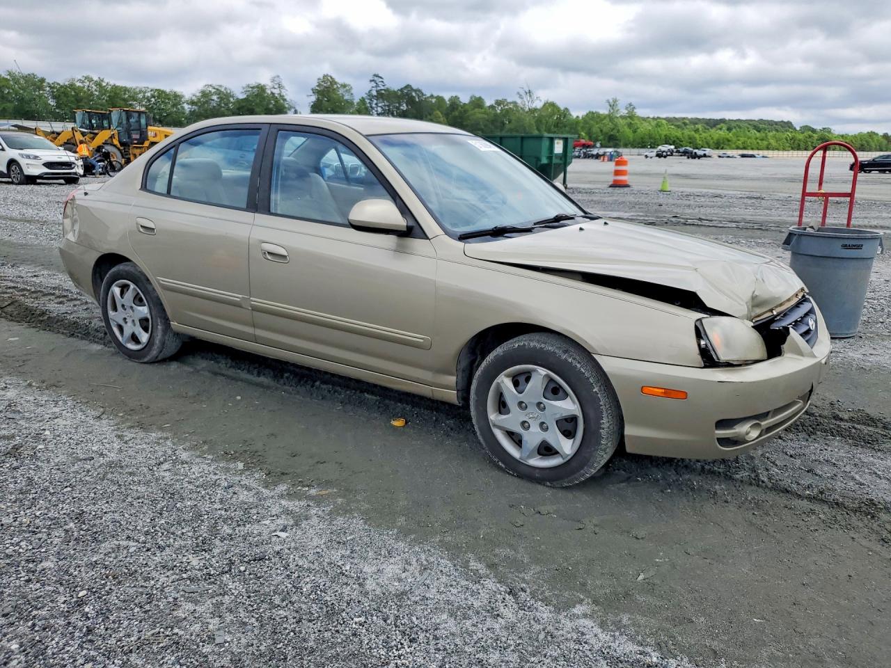 2005 Hyundai Elantra Gls Beige vin: KMHDN46D35U193759