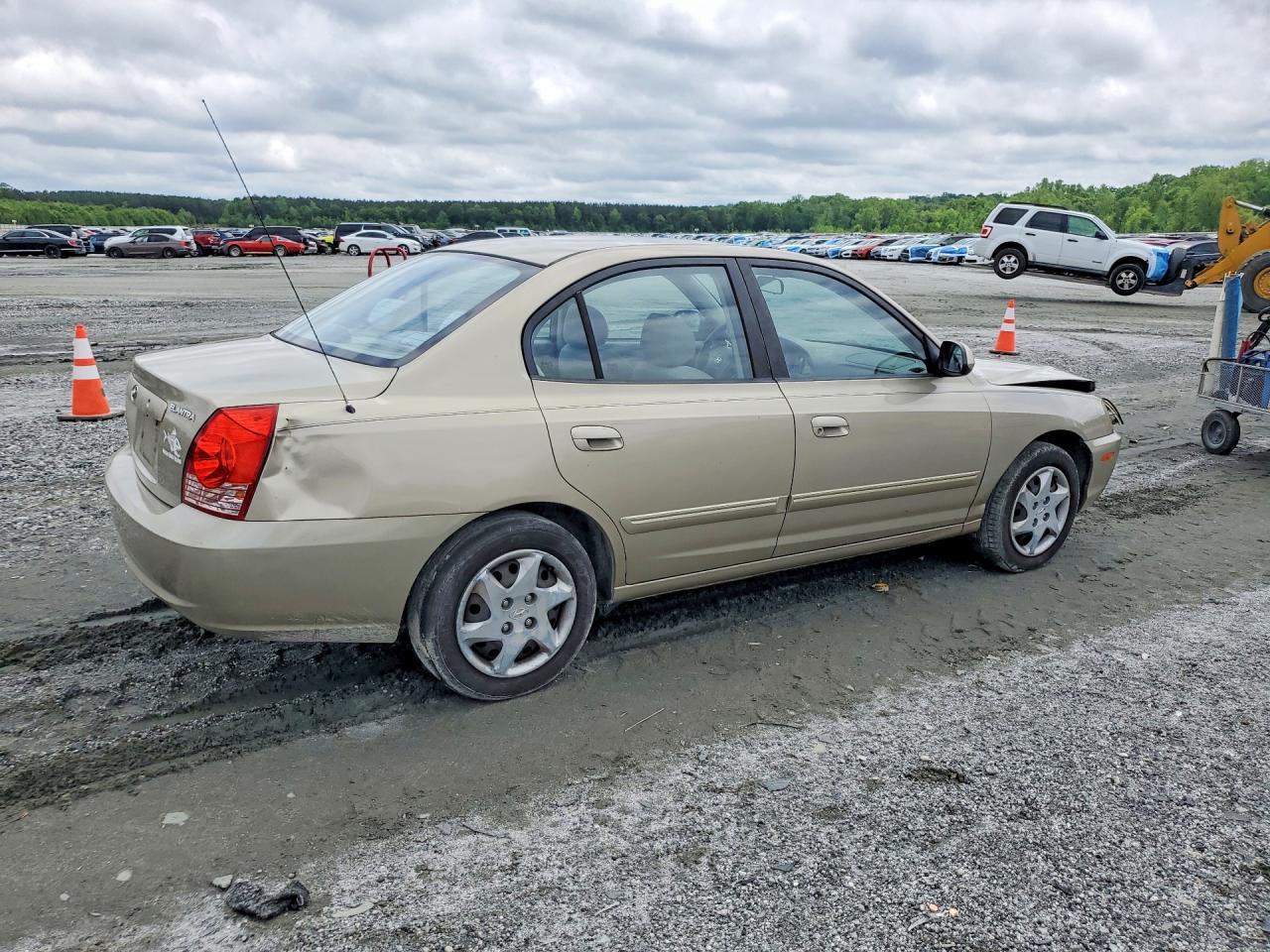 2005 Hyundai Elantra Gls Beige vin: KMHDN46D35U193759