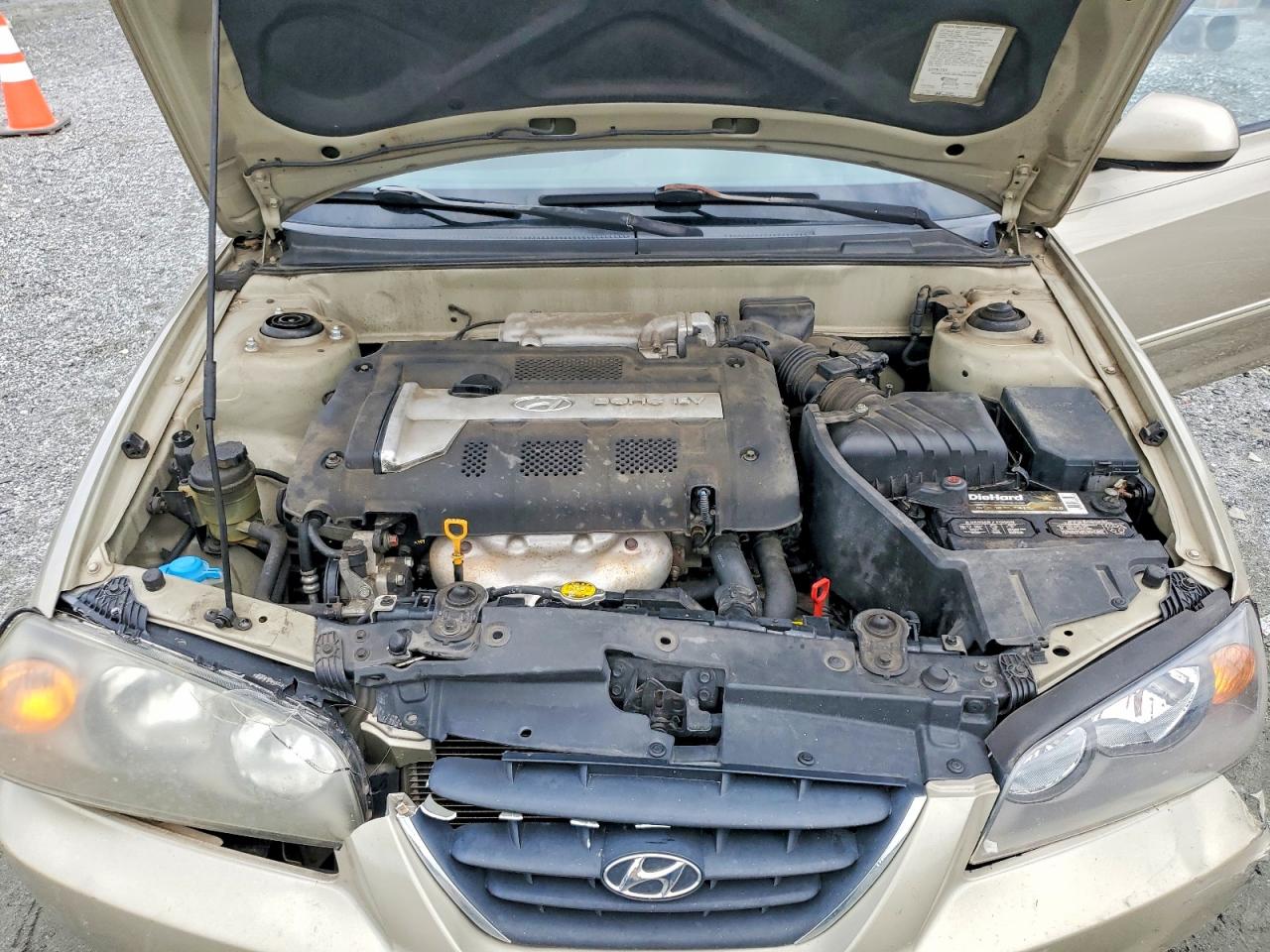 2005 Hyundai Elantra Gls Beige vin: KMHDN46D35U193759
