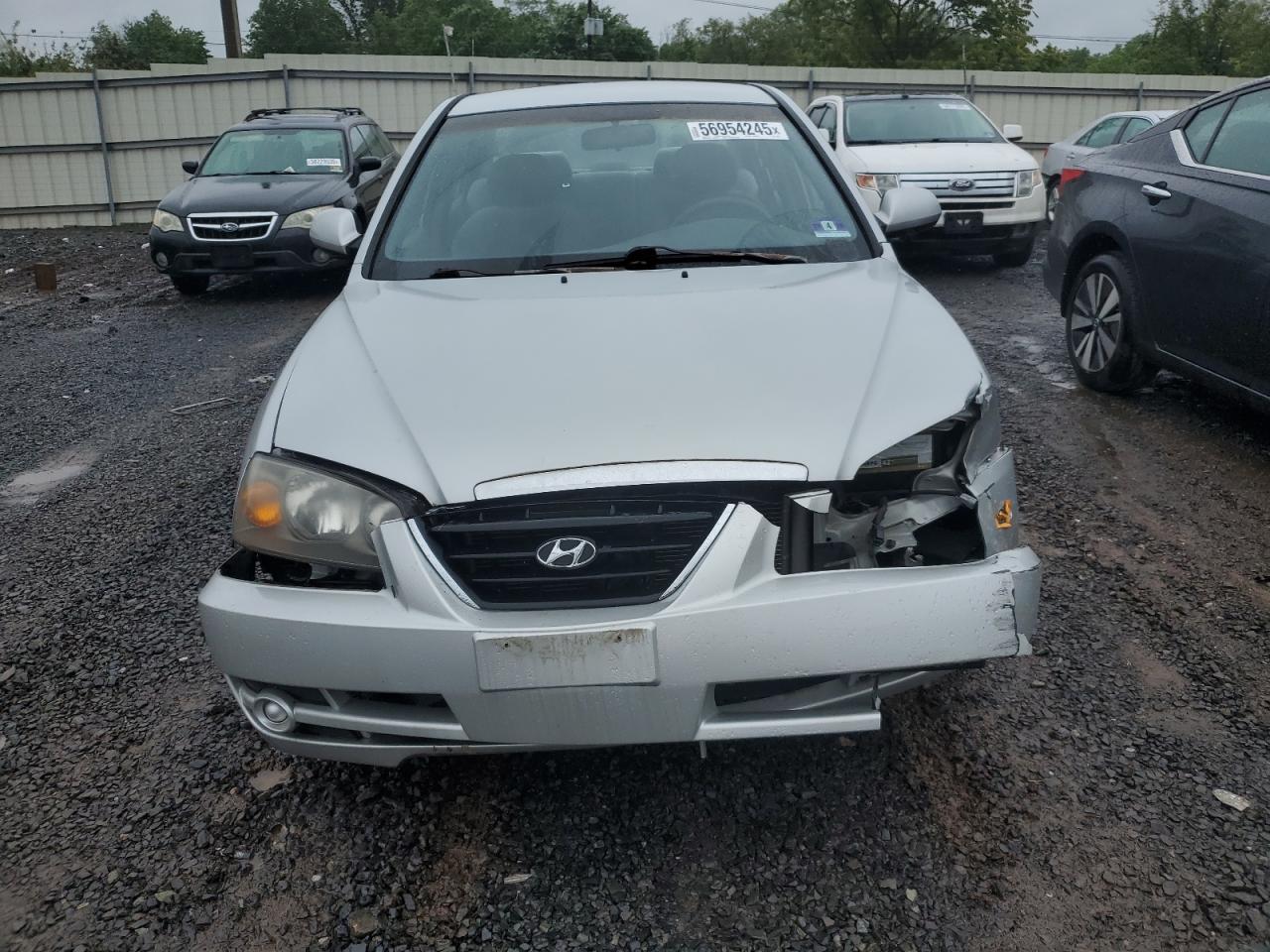 2006 Hyundai Elantra Silver vin: KMHDN46D36U272186
