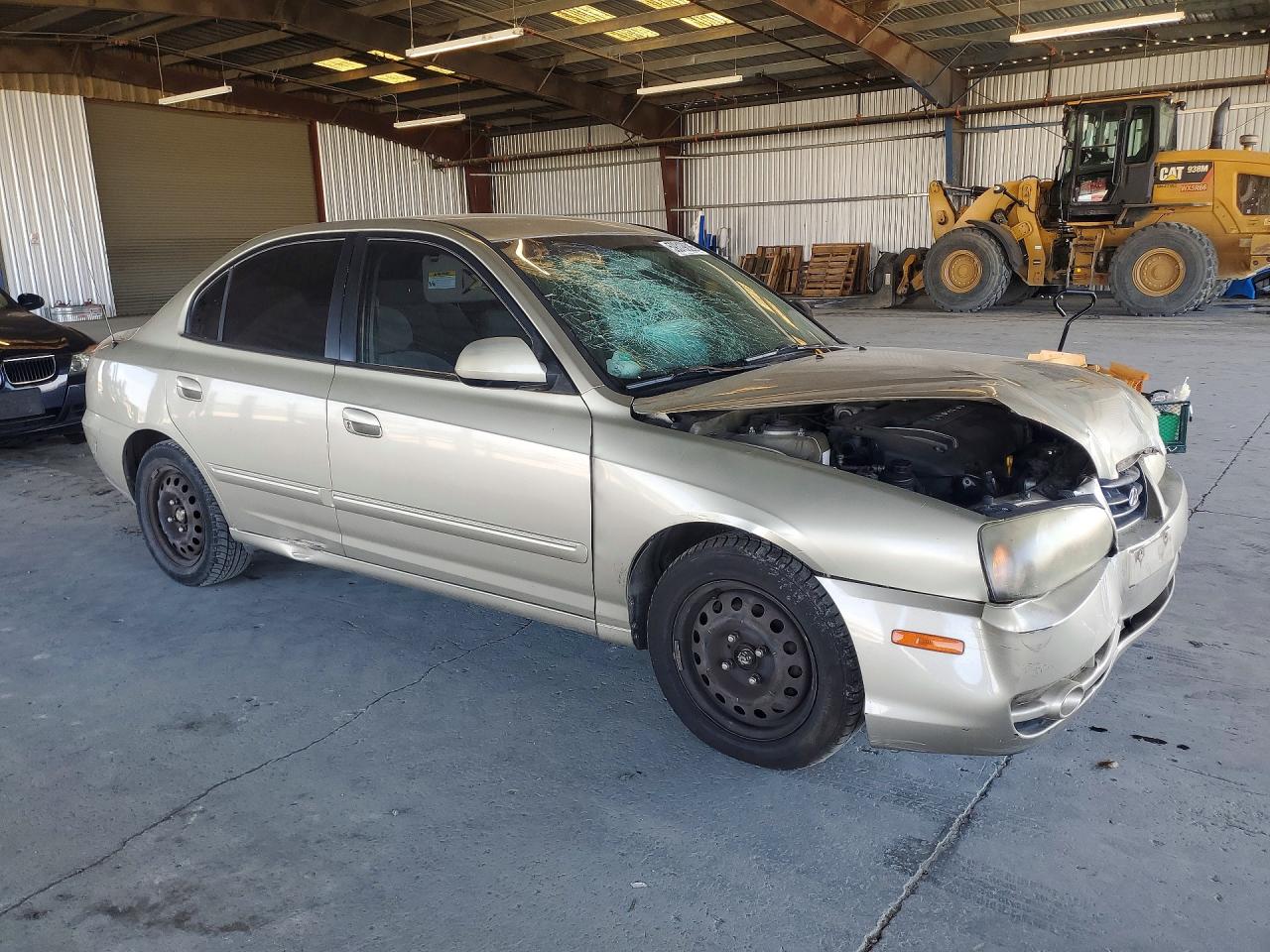 2005 Hyundai Elentra Gold vin: KMHDN46D45U010529