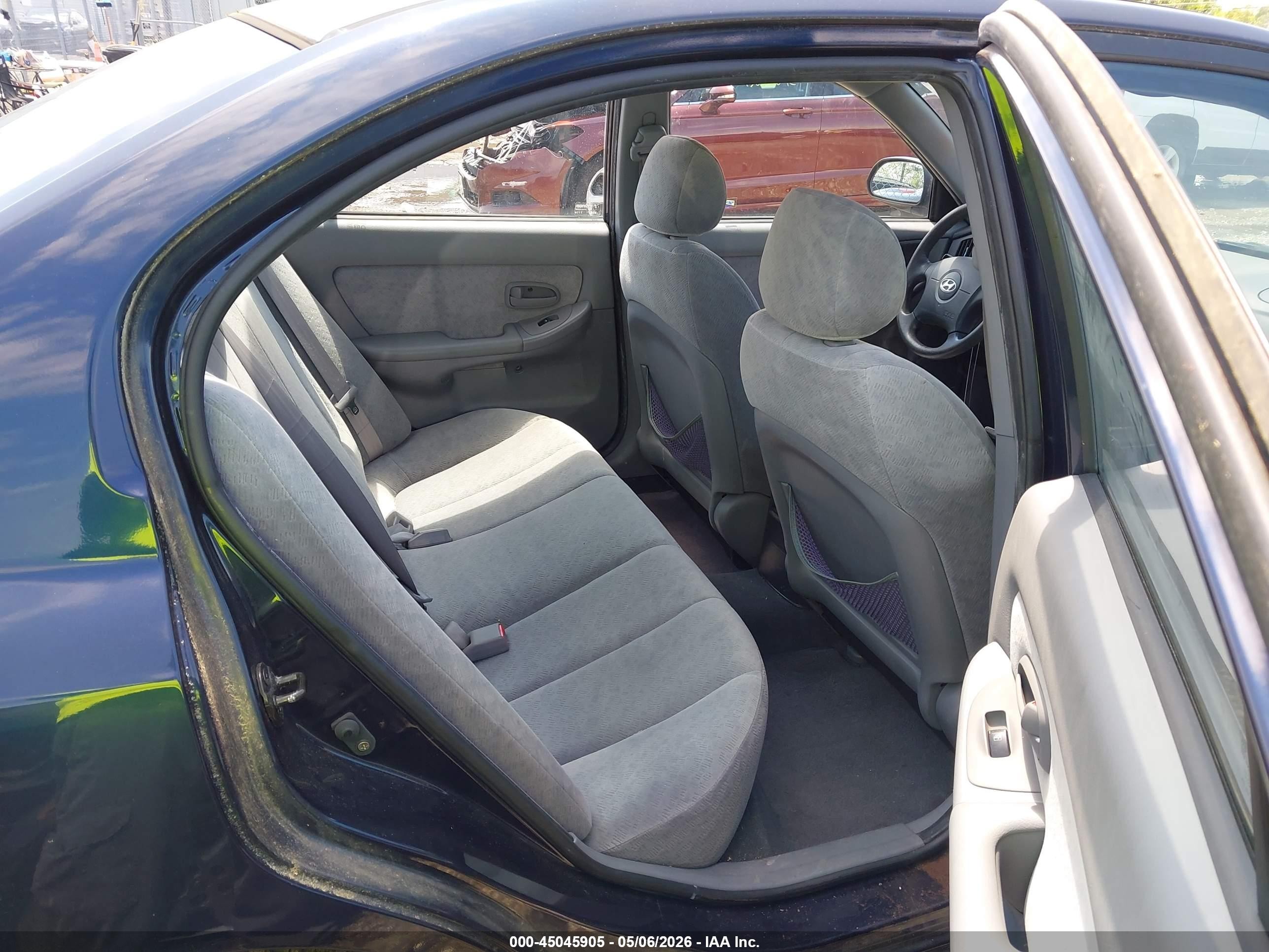 2005 Hyundai Elantra Gls/gt Navy vin: KMHDN46D45U031462