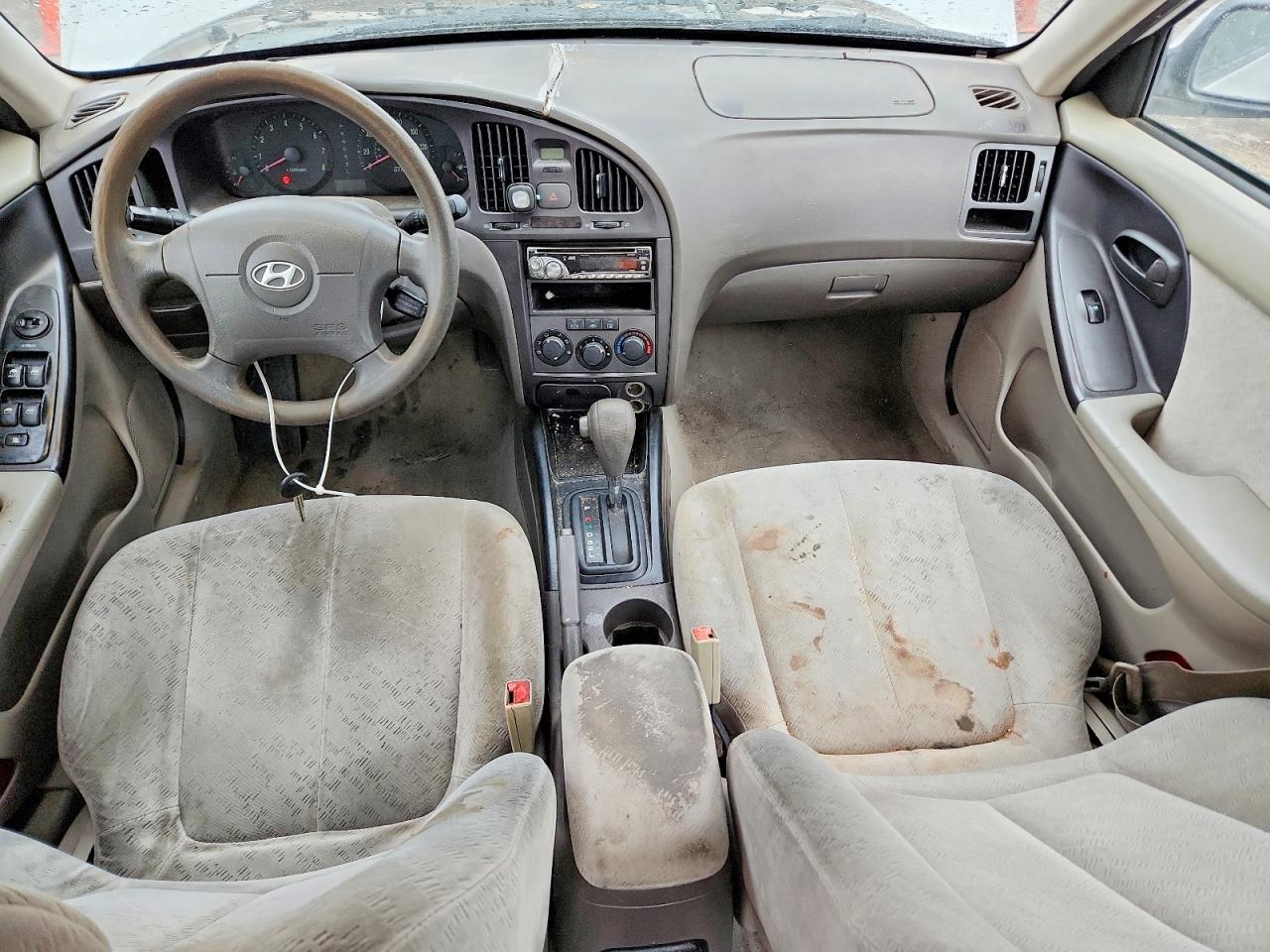 2005 Hyundai Elantra Gls White vin: KMHDN46D45U108864