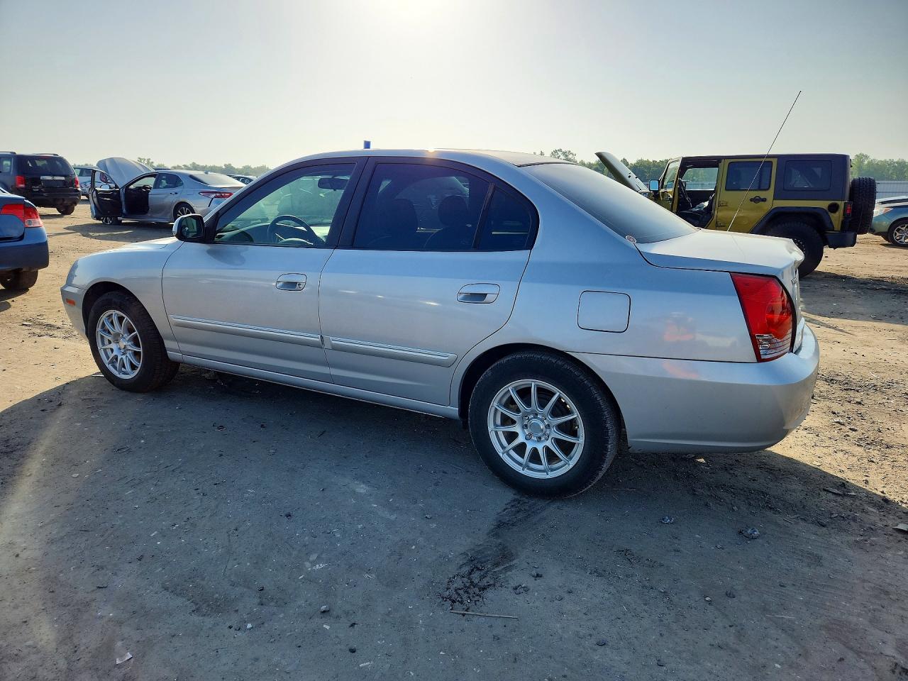 2005 Hyundai Elantra Gls Silver vin: KMHDN46D45U162925