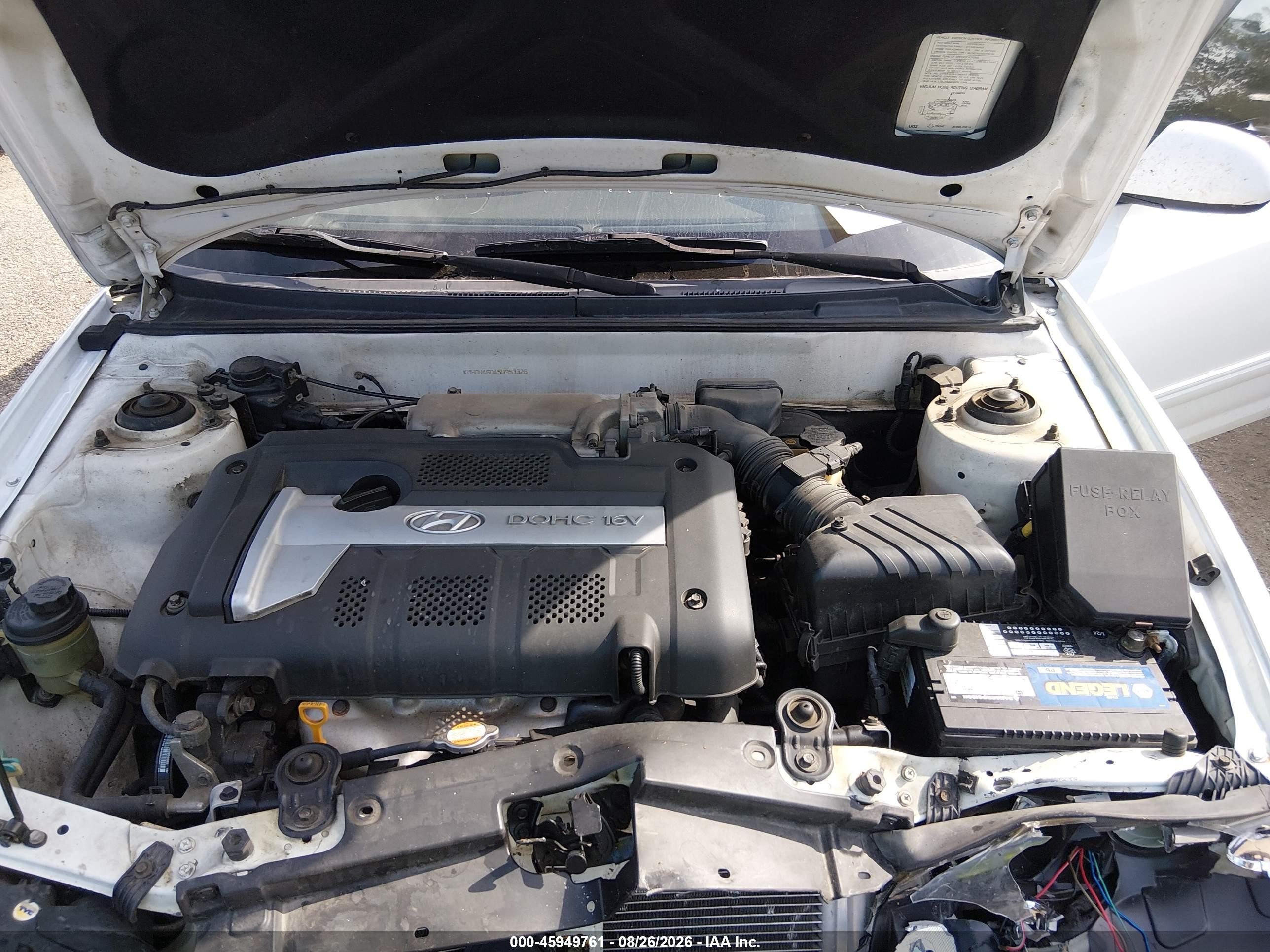2005 Hyundai Elantra Gls/gt White vin: KMHDN46D45U953326