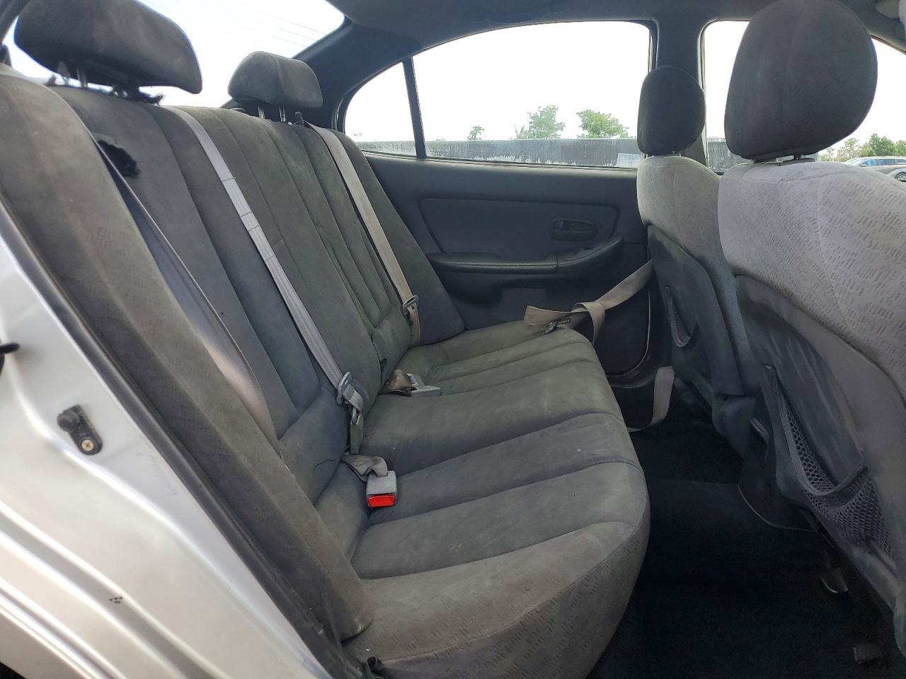 2005 Hyundai Elantra Gls Silver vin: KMHDN46D45U989971
