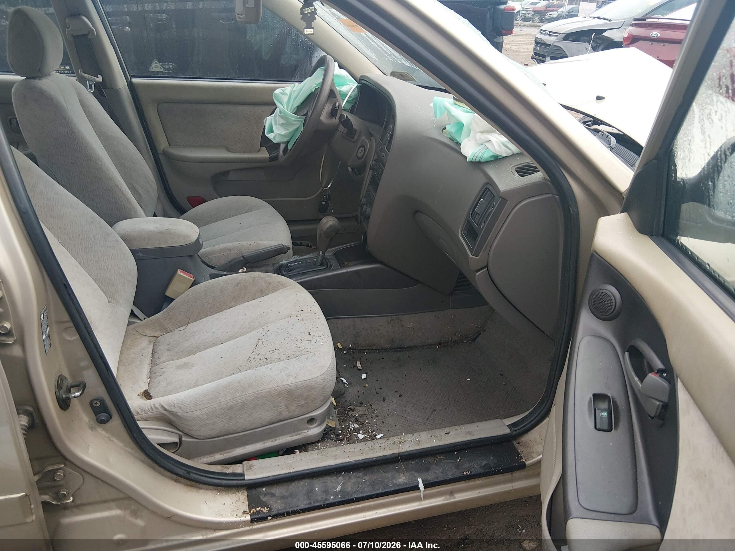 2006 Hyundai Elantra Gls/limited Gold vin: KMHDN46D46U373768