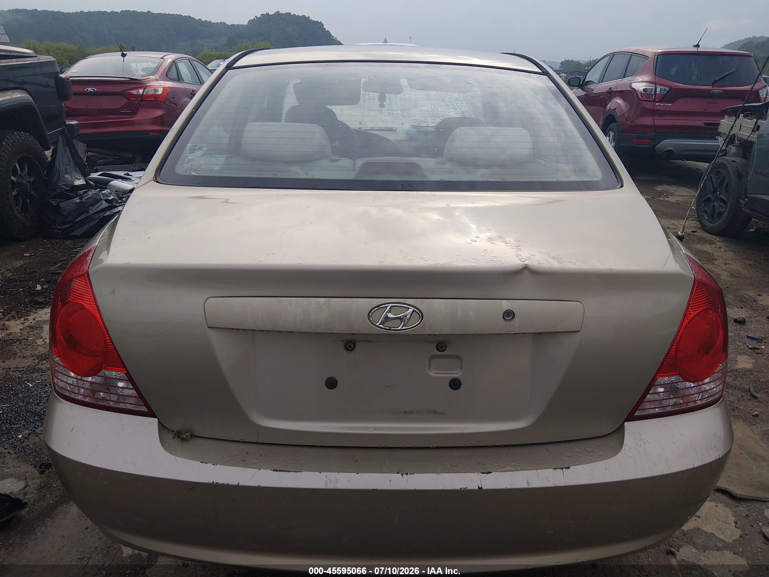 2006 Hyundai Elantra Gls/limited Gold vin: KMHDN46D46U373768