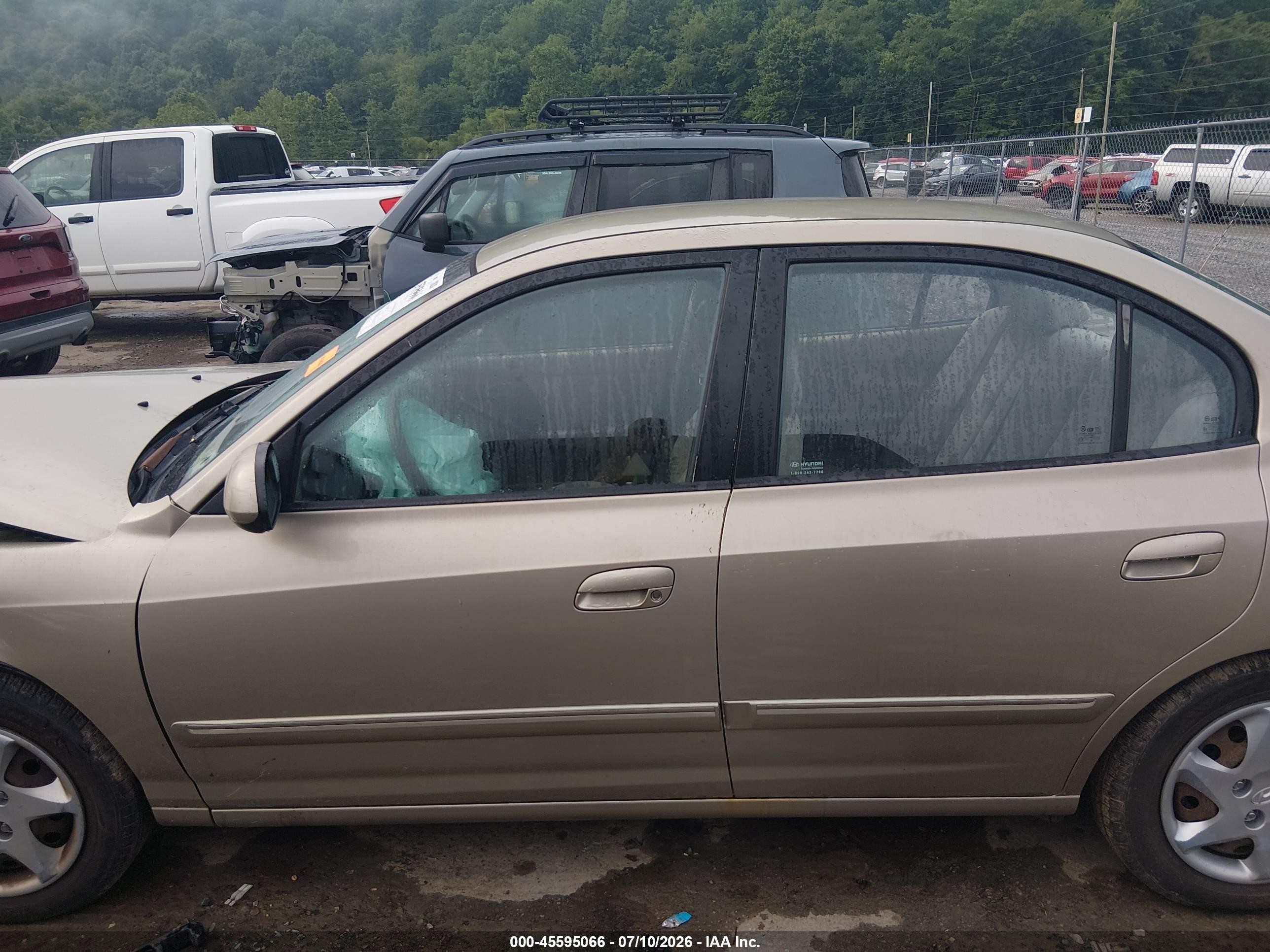2006 Hyundai Elantra Gls/limited Gold vin: KMHDN46D46U373768