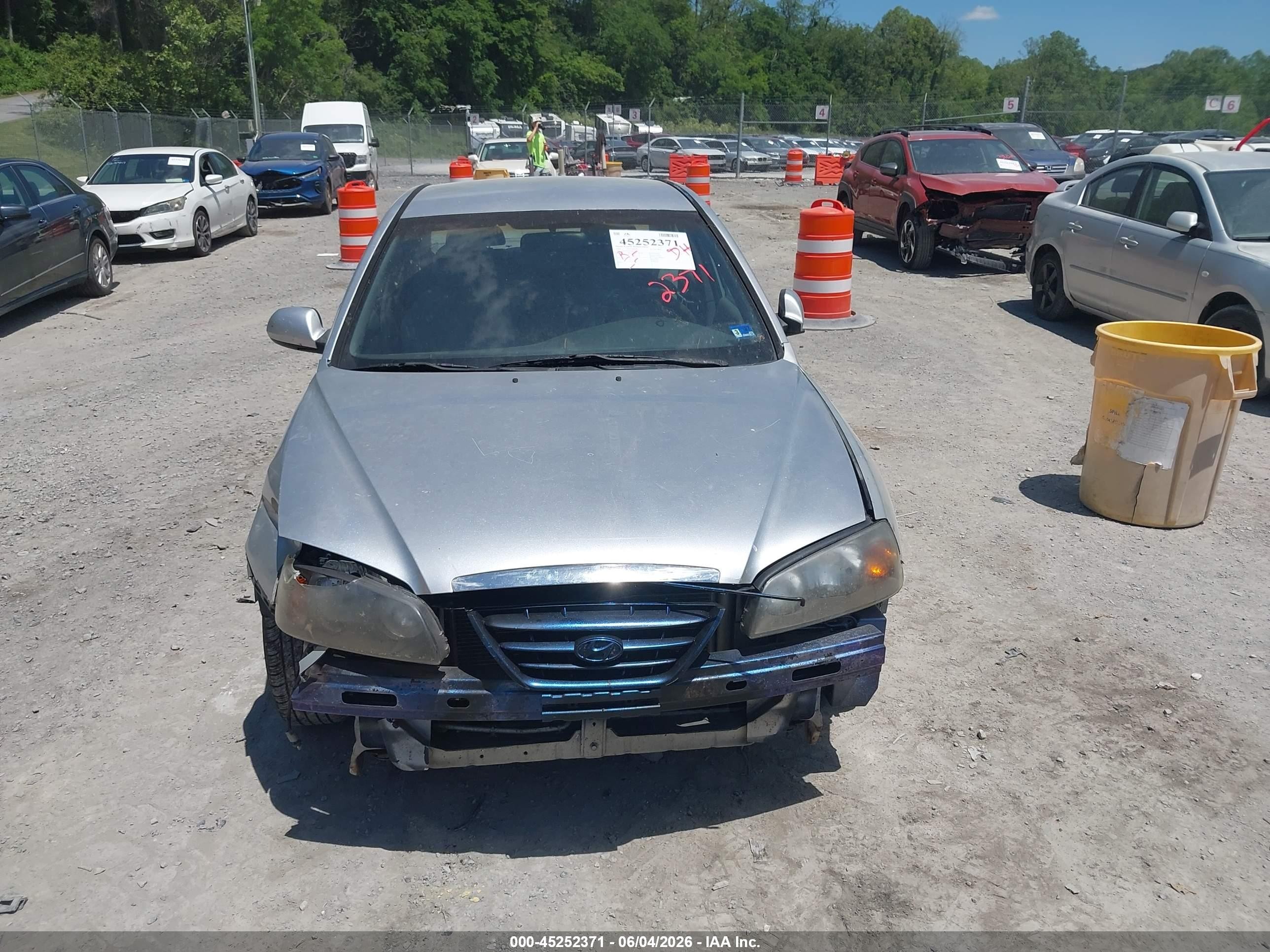 2004 Hyundai Elantra Gls/gt Silver vin: KMHDN46D54U712955