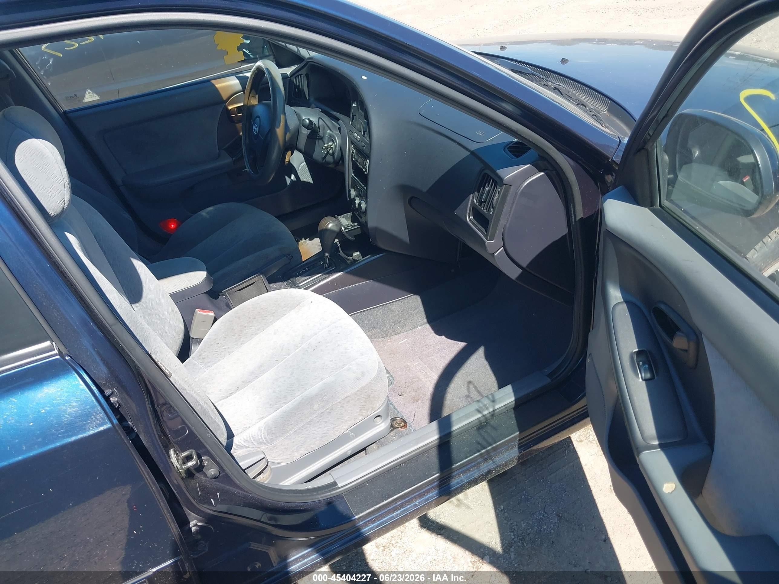 2004 Hyundai Elantra Gls/gt Dark Blue vin: KMHDN46D54U817494