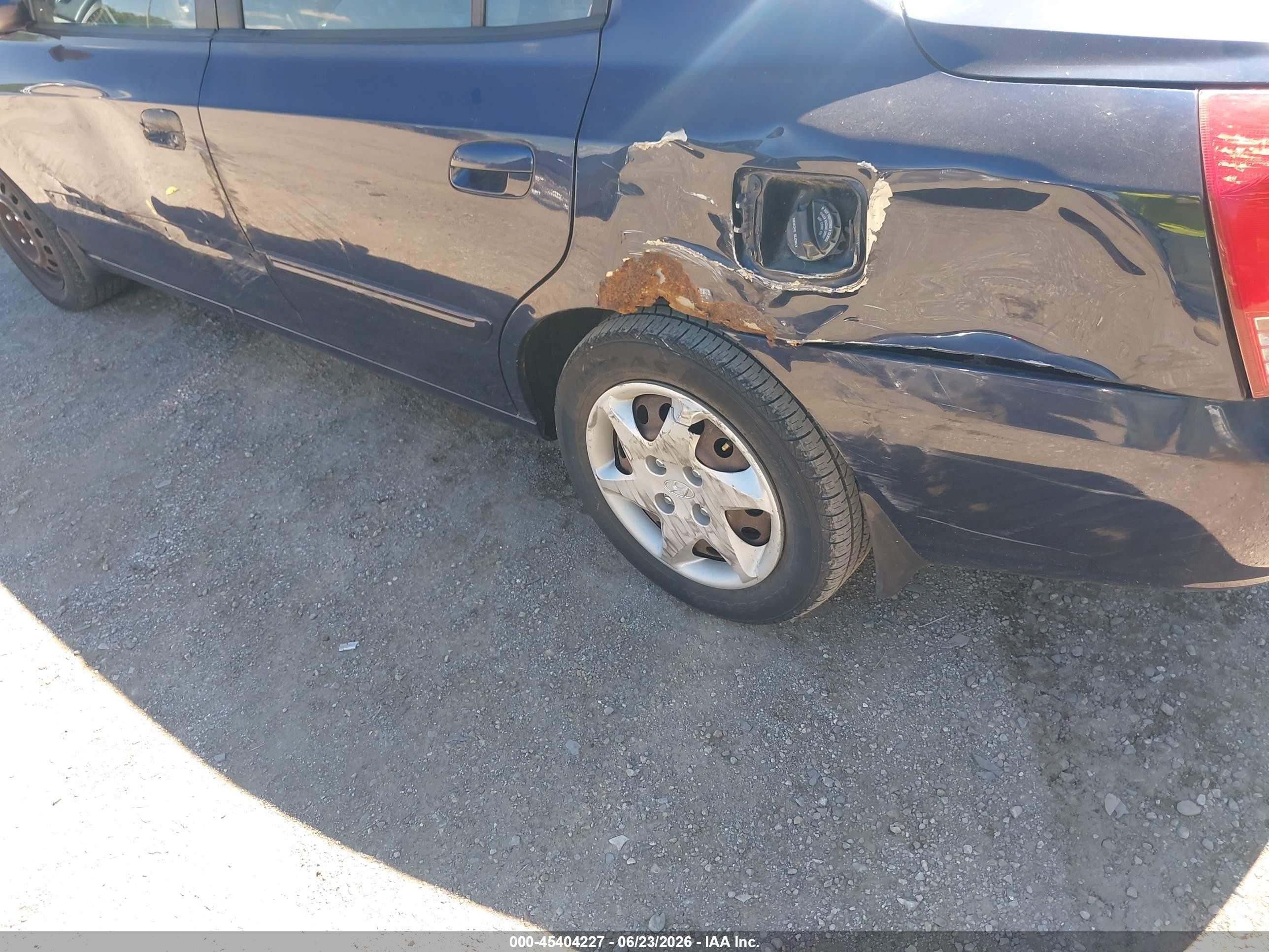 2004 Hyundai Elantra Gls/gt Dark Blue vin: KMHDN46D54U817494
