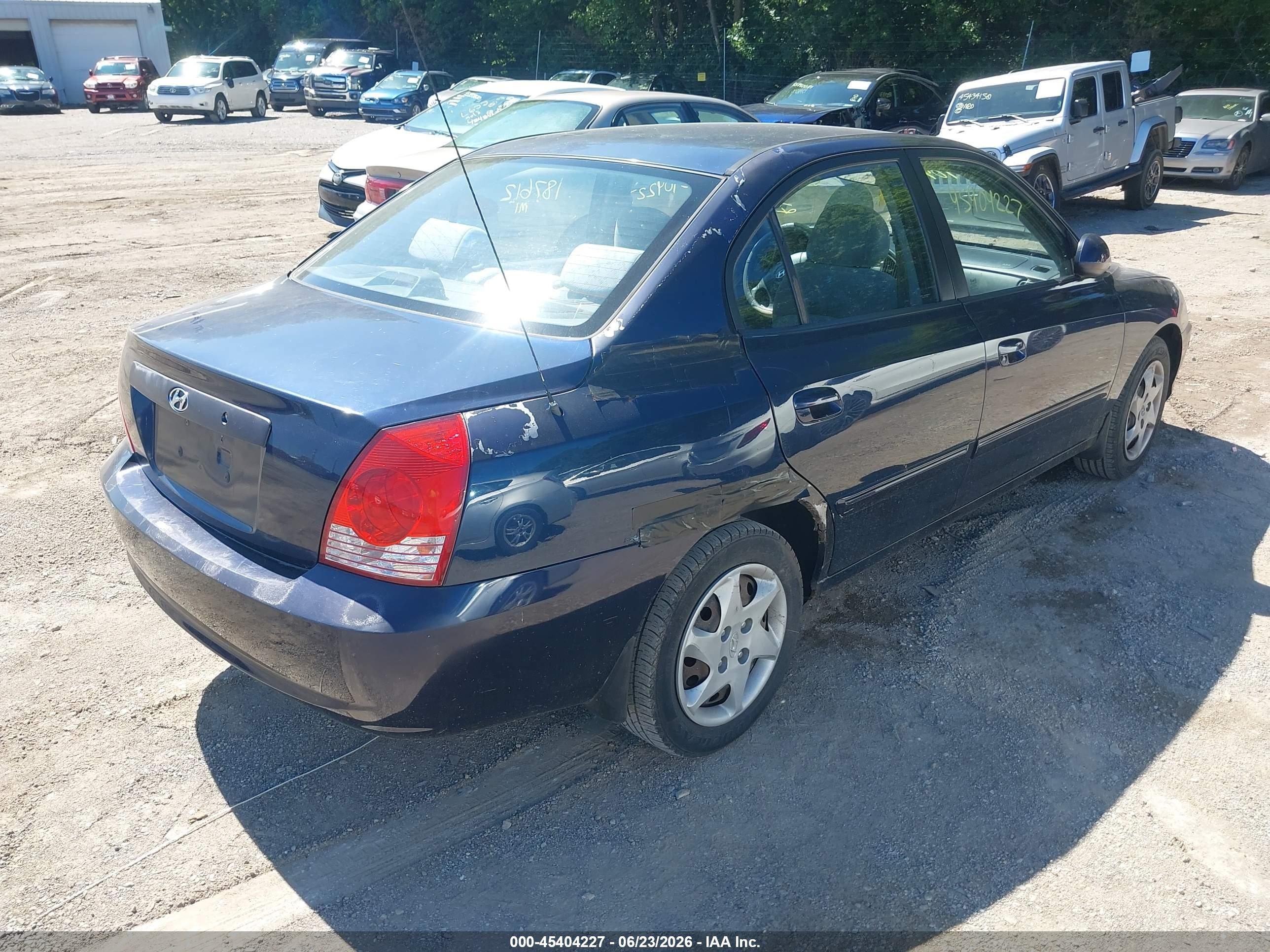 2004 Hyundai Elantra Gls/gt Dark Blue vin: KMHDN46D54U817494