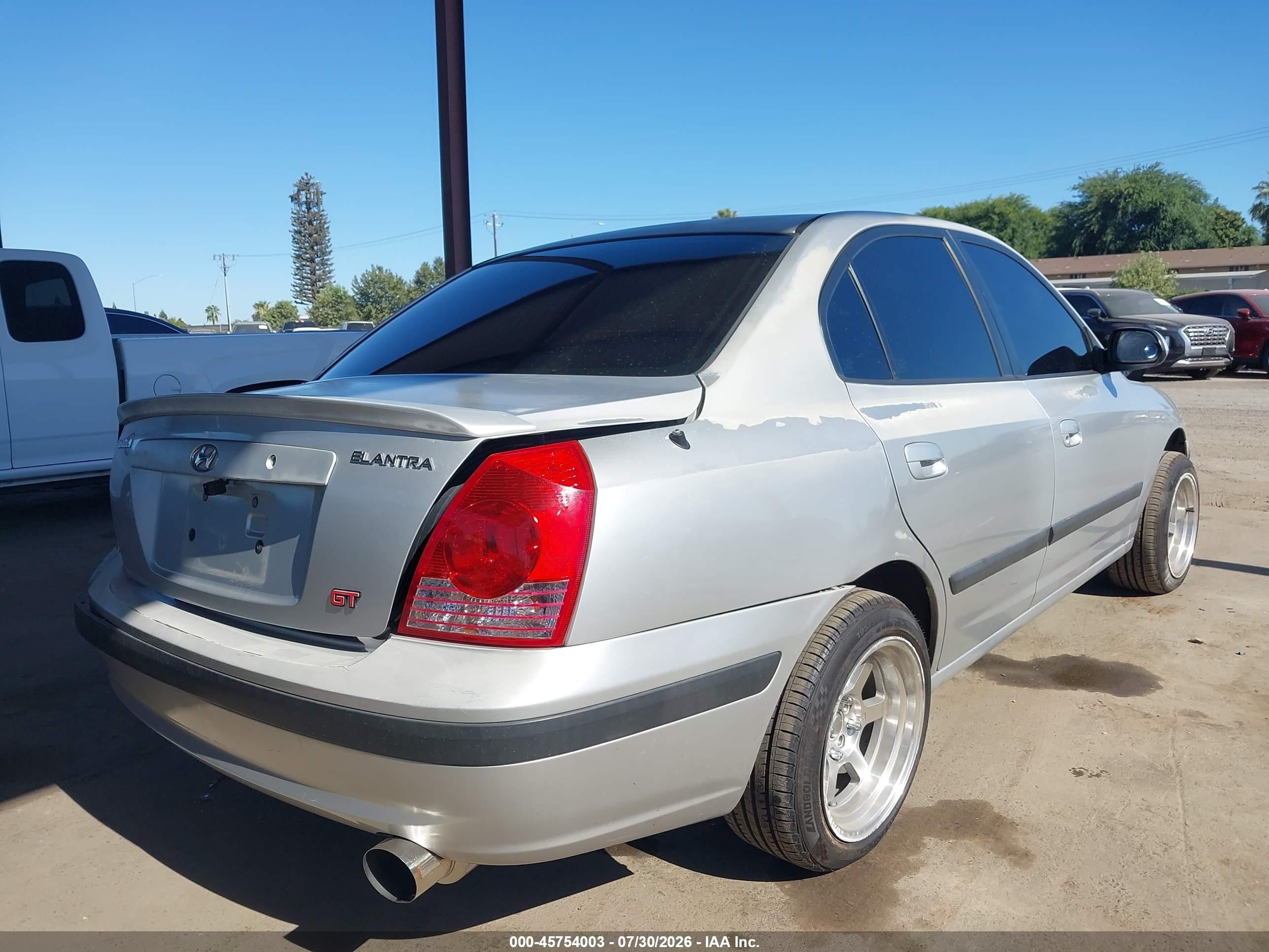 2004 Hyundai Elantra Gls/gt Silver vin: KMHDN46D54U838099
