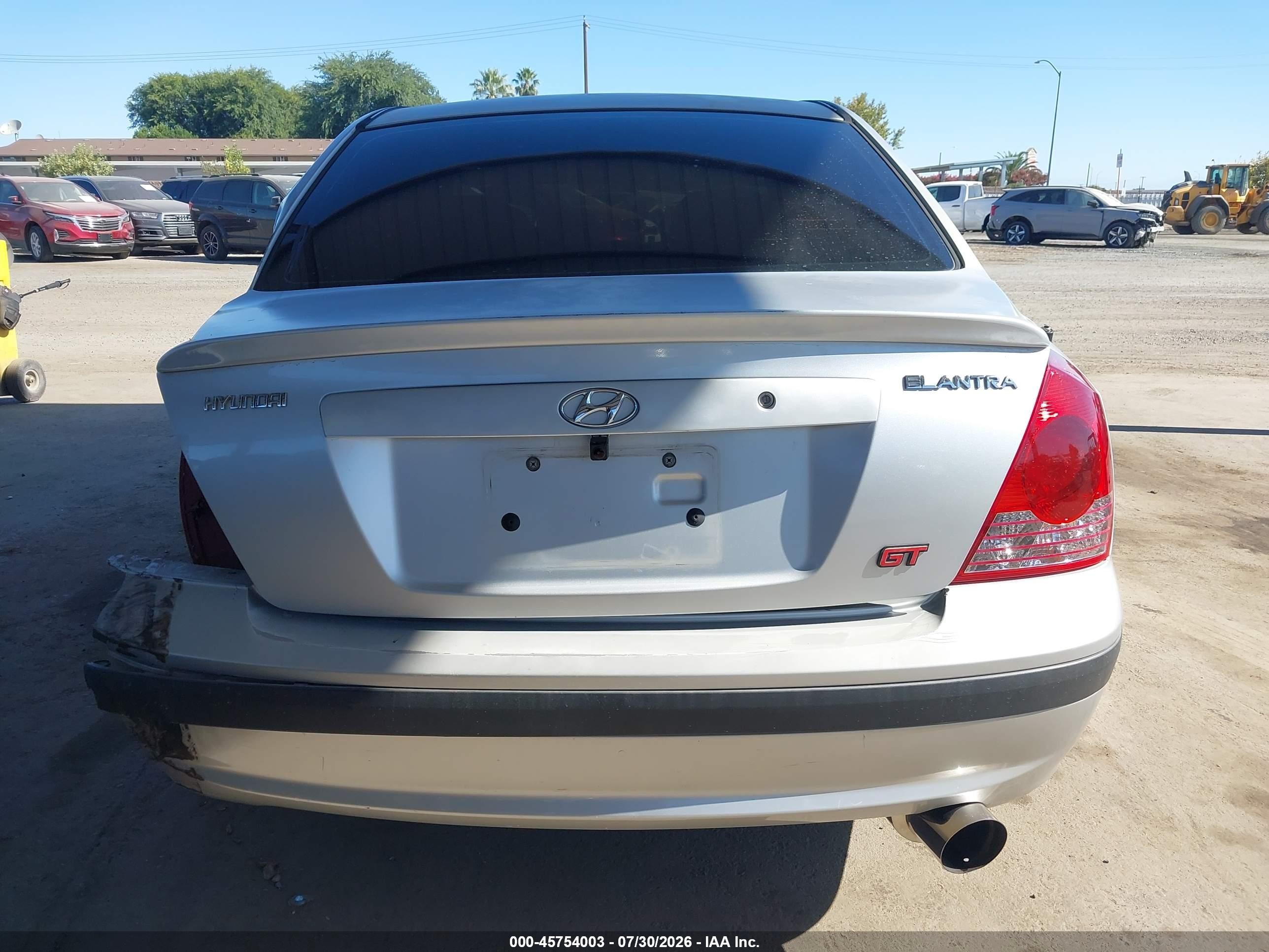 2004 Hyundai Elantra Gls/gt Silver vin: KMHDN46D54U838099