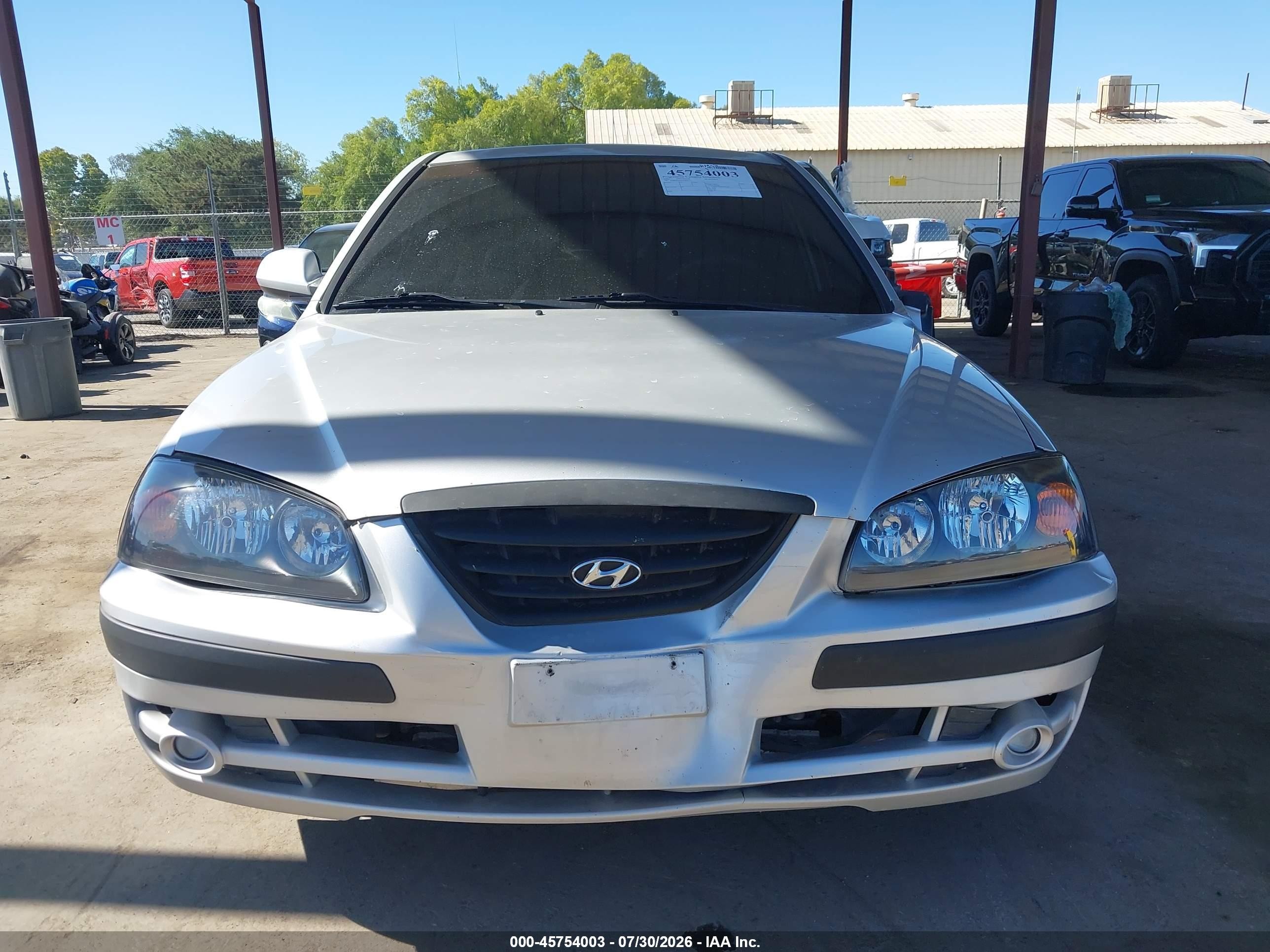2004 Hyundai Elantra Gls/gt Silver vin: KMHDN46D54U838099