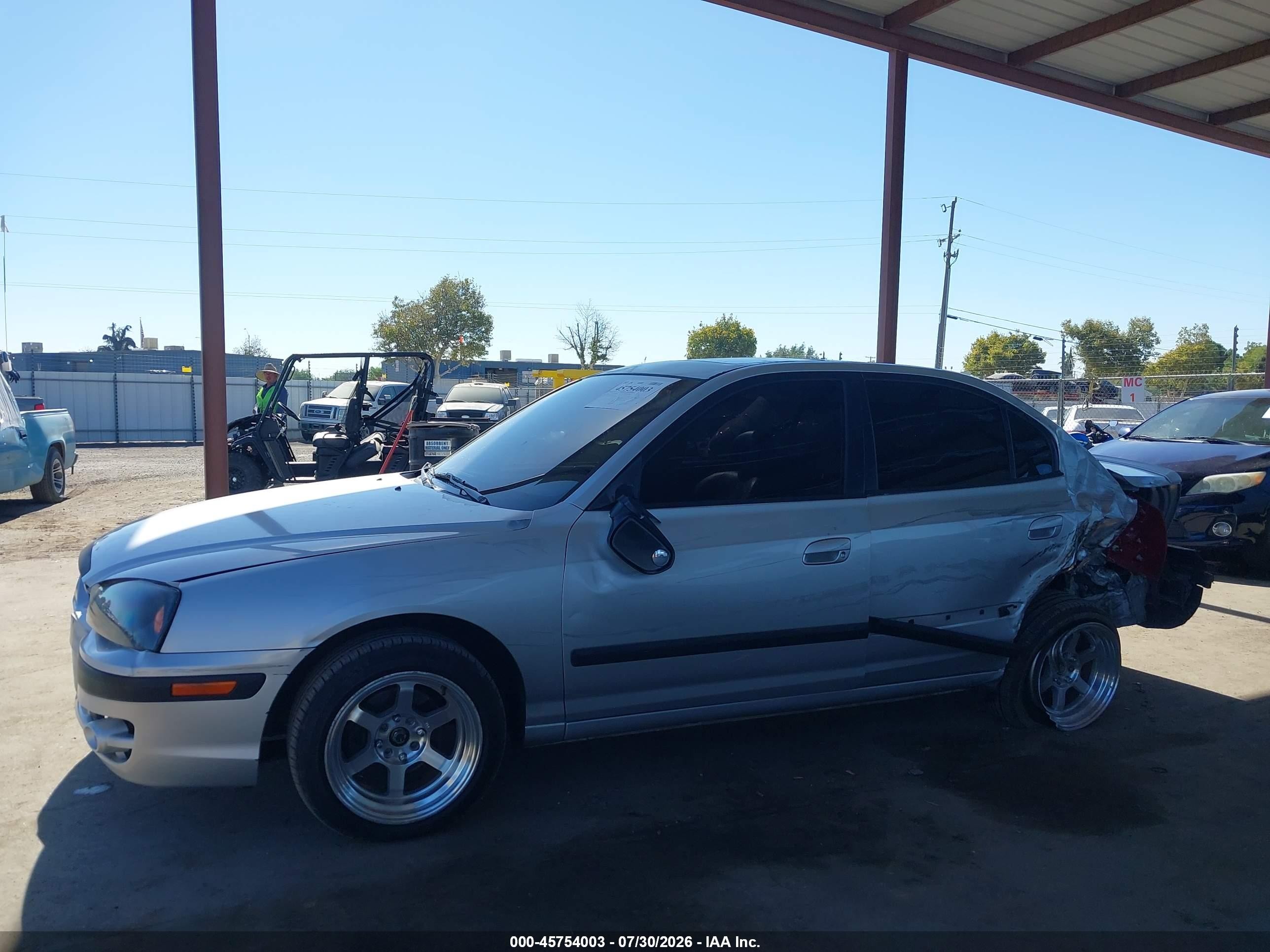 2004 Hyundai Elantra Gls/gt Silver vin: KMHDN46D54U838099