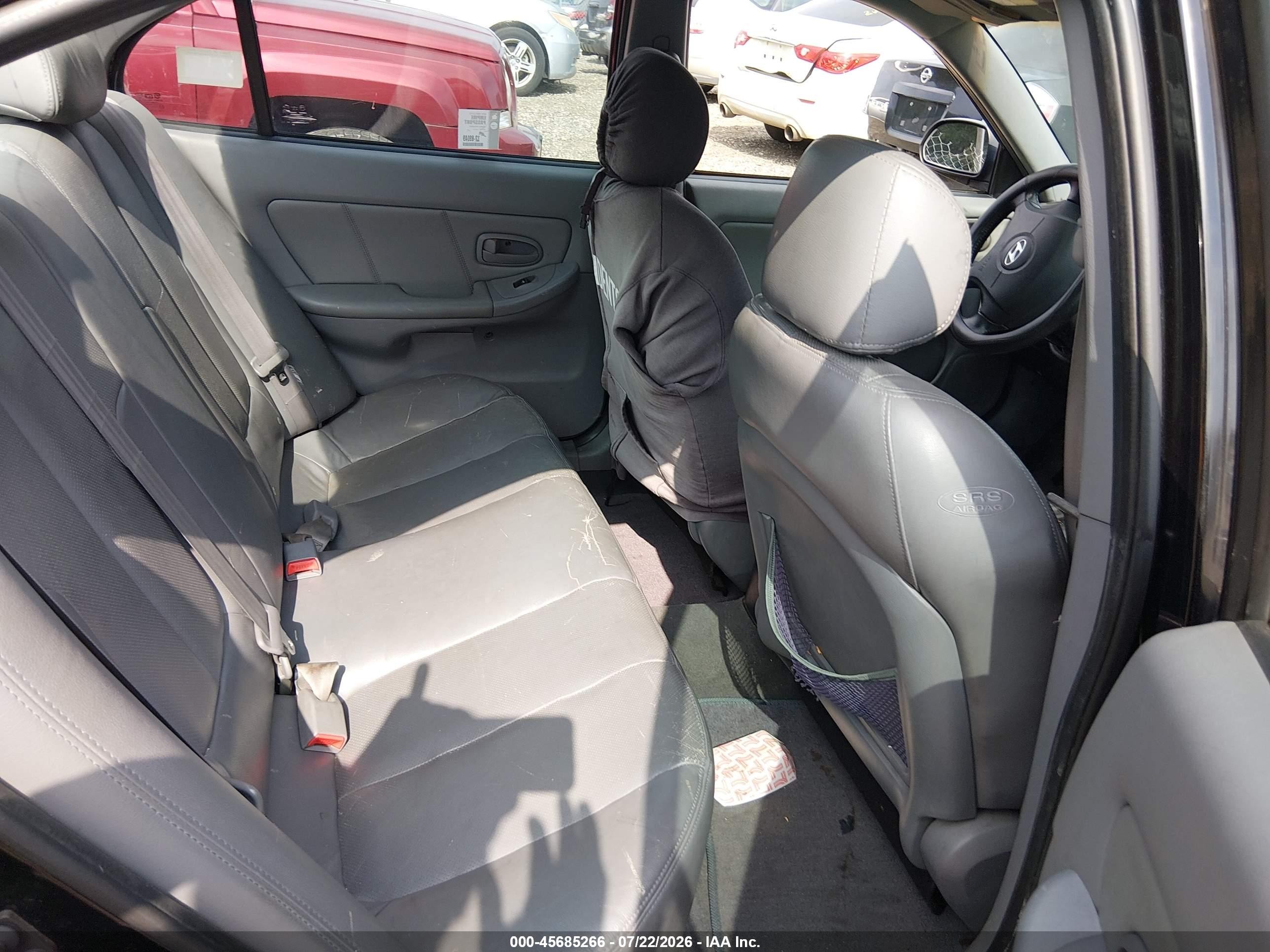 2005 Hyundai Elantra Gls/gt Black vin: KMHDN46D55U026352