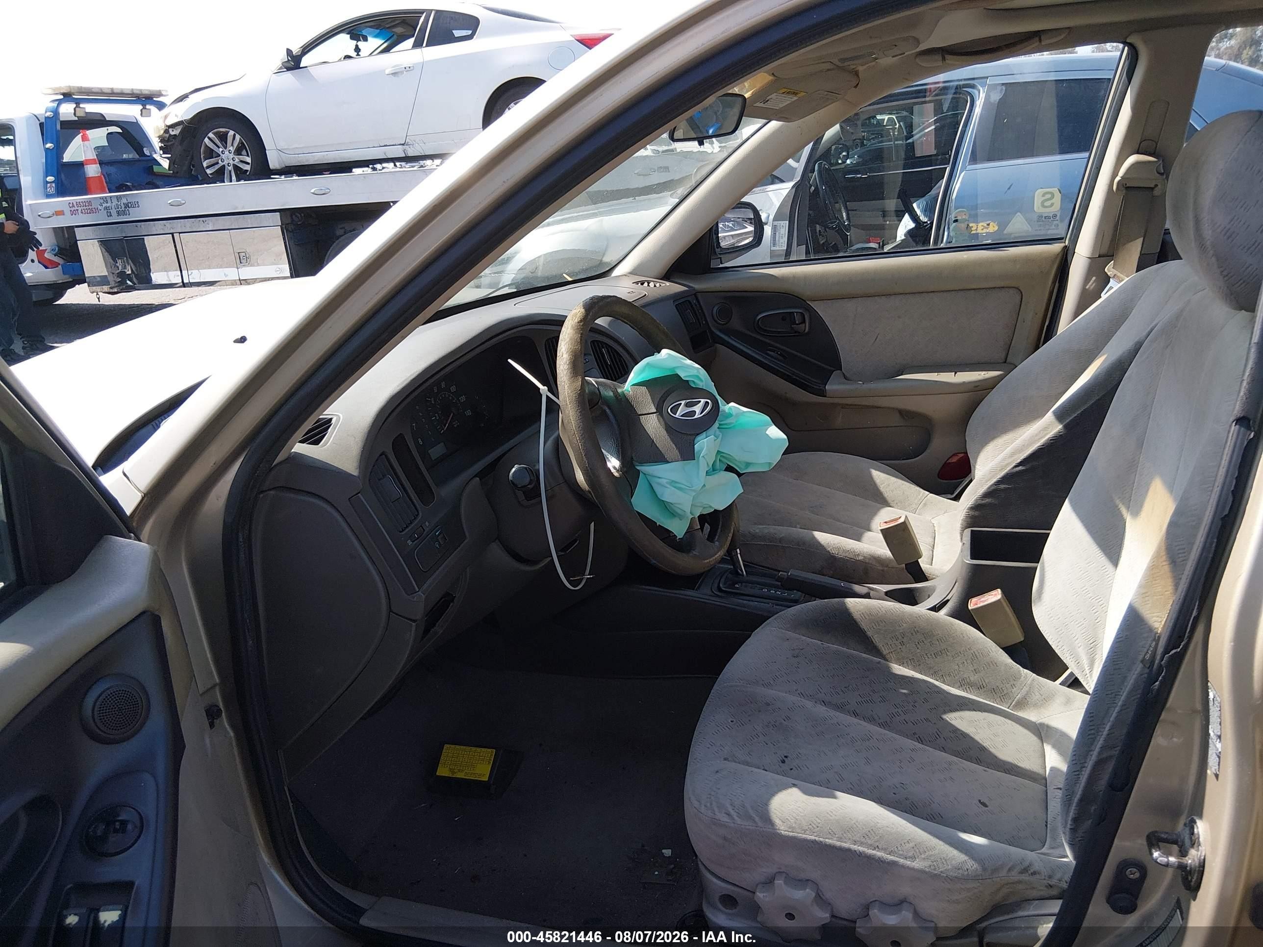 2005 Hyundai Elantra Gls/gt Champagne vin: KMHDN46D55U029655