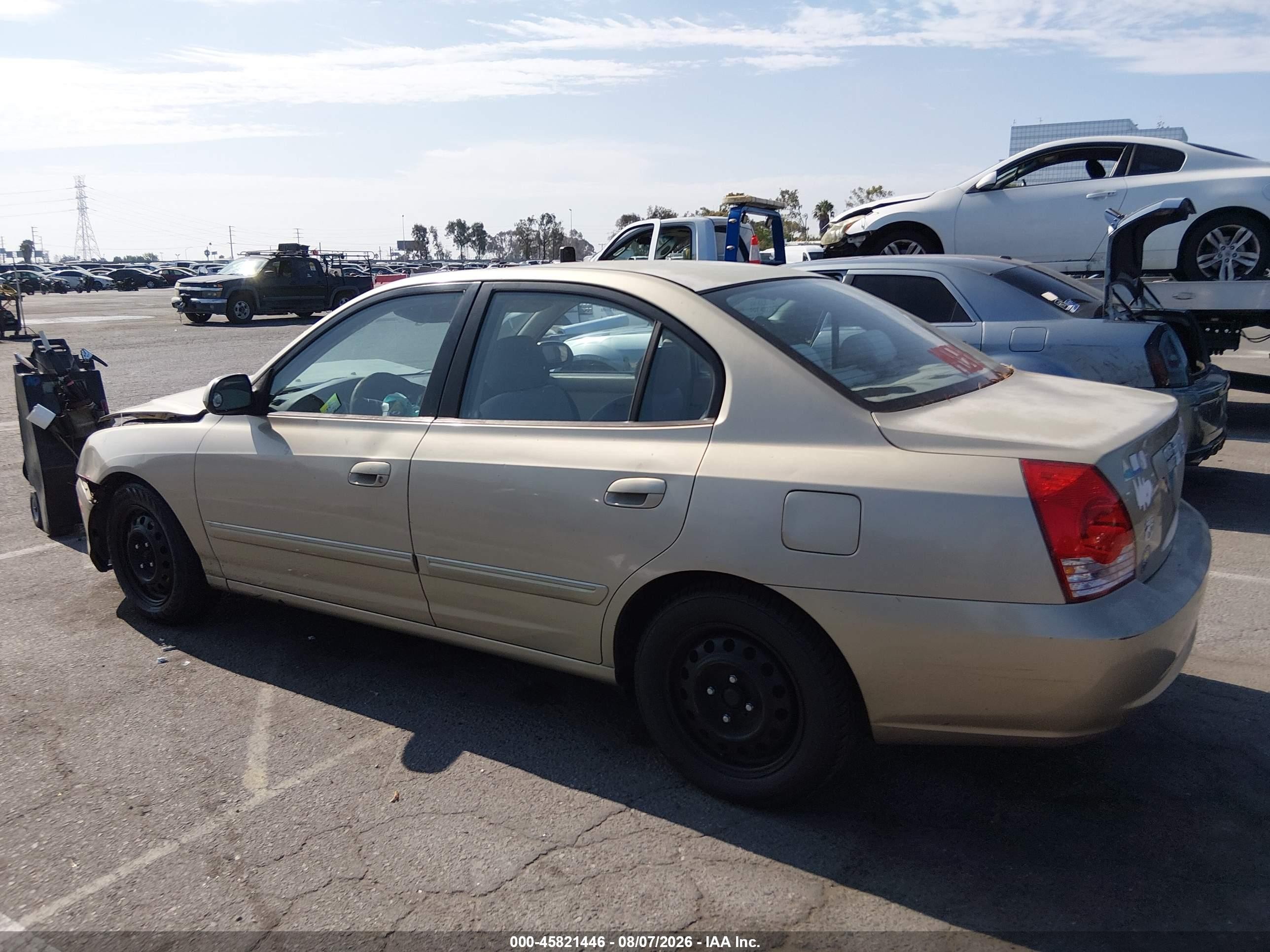 2005 Hyundai Elantra Gls/gt Champagne vin: KMHDN46D55U029655