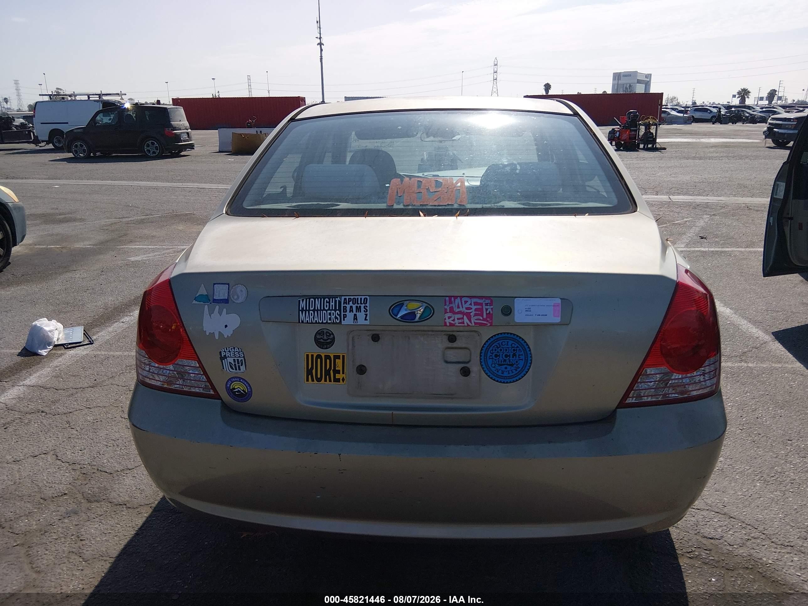 2005 Hyundai Elantra Gls/gt Champagne vin: KMHDN46D55U029655