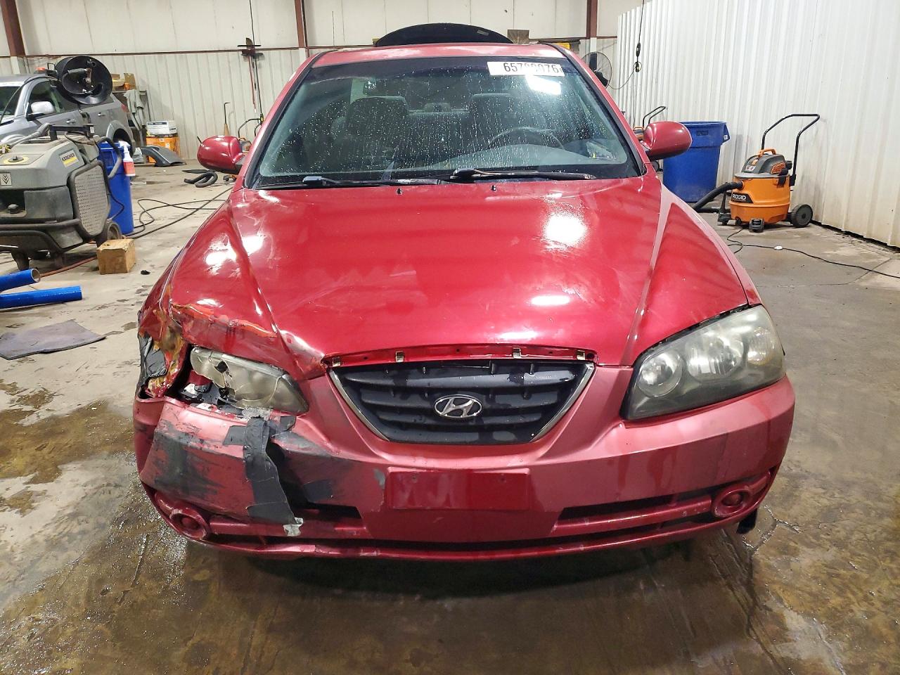 2005 Hyundai Elantra Gls Maroon vin: KMHDN46D55U084882