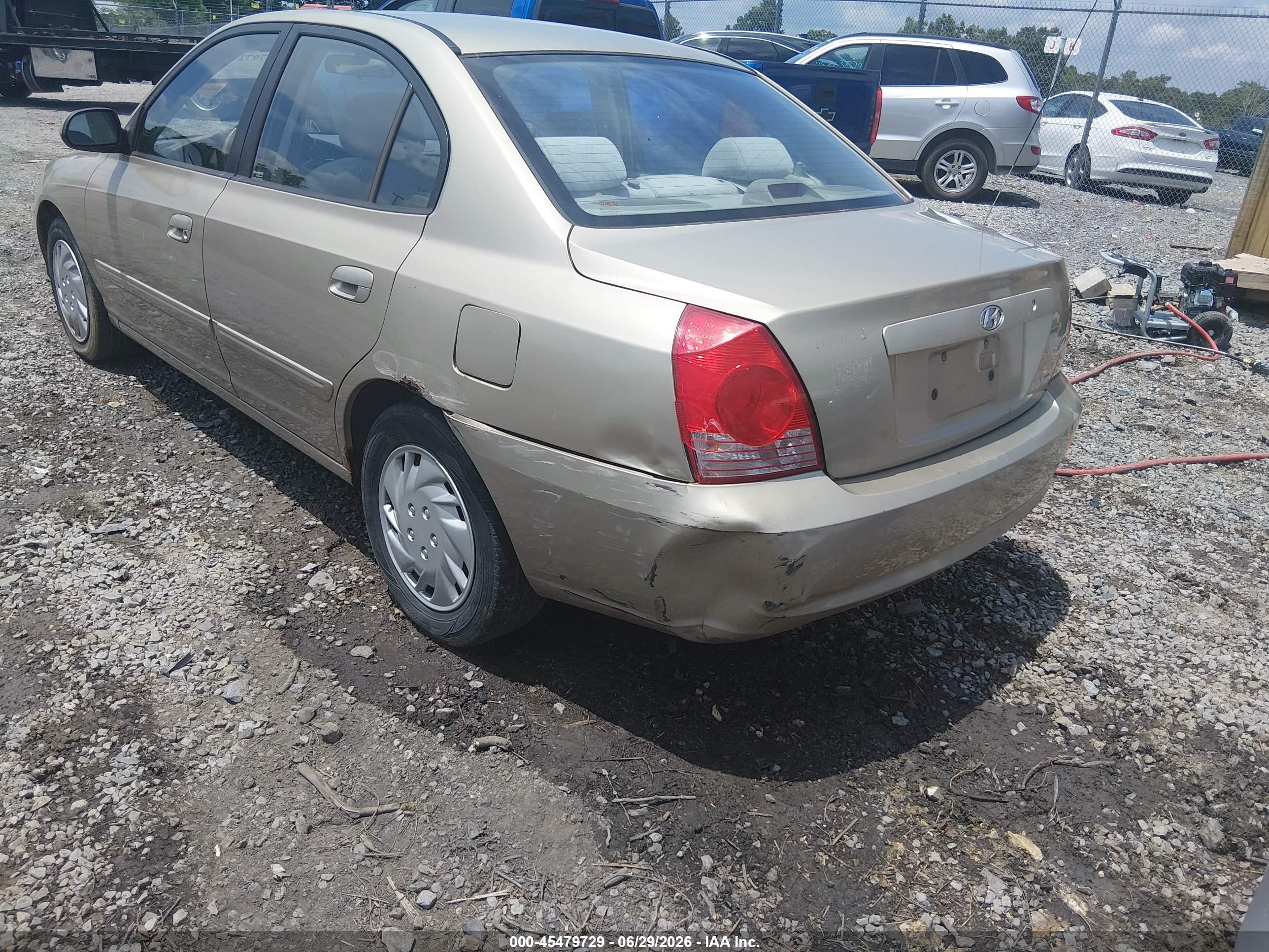 2005 Hyundai Elantra Gls/gt Tan vin: KMHDN46D55U193407