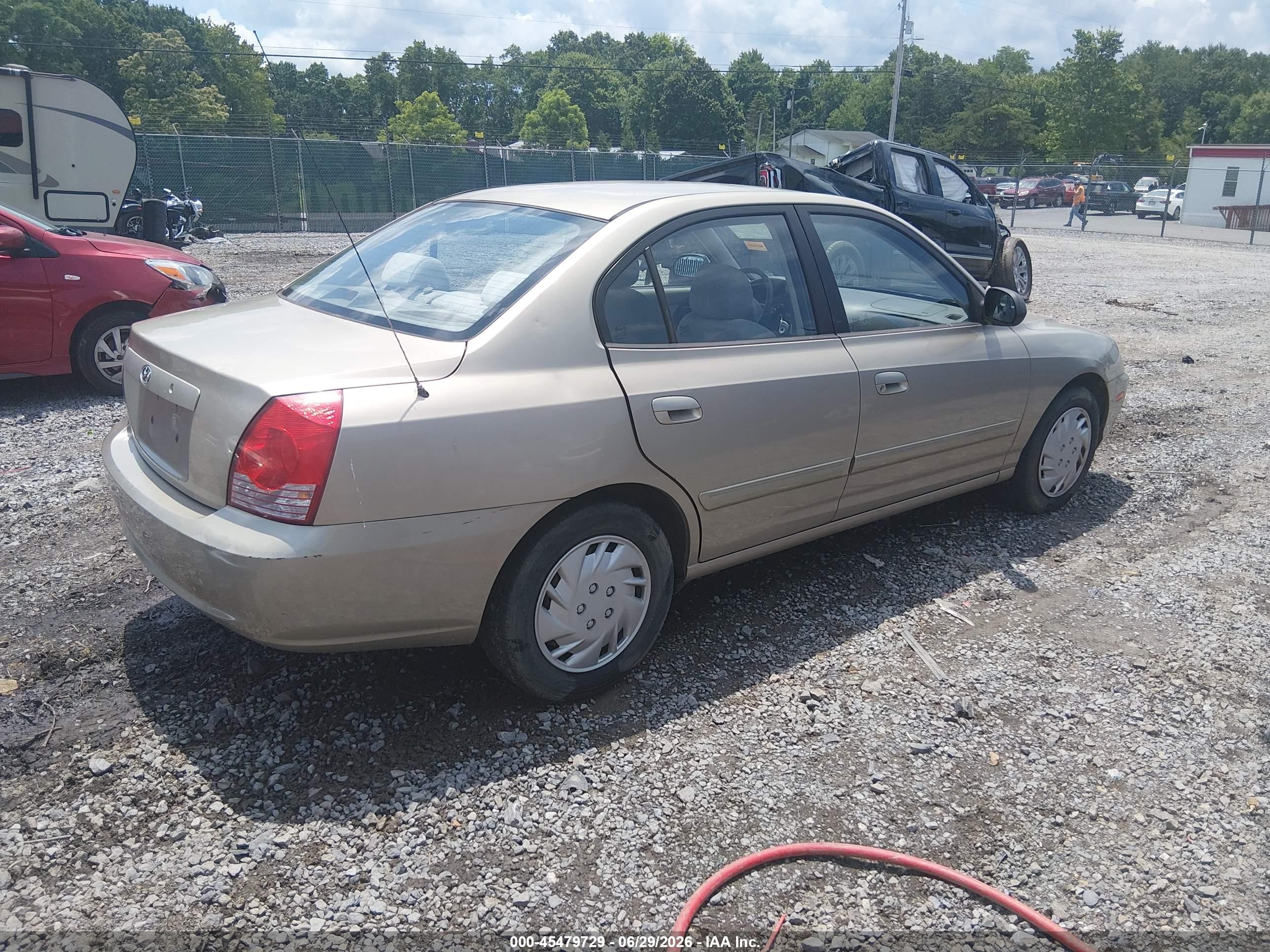 2005 Hyundai Elantra Gls/gt Tan vin: KMHDN46D55U193407
