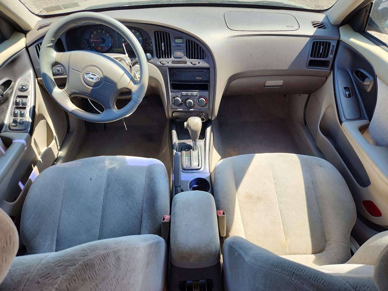 2005 Hyundai Elantra Gls Tan vin: KMHDN46D55U962049
