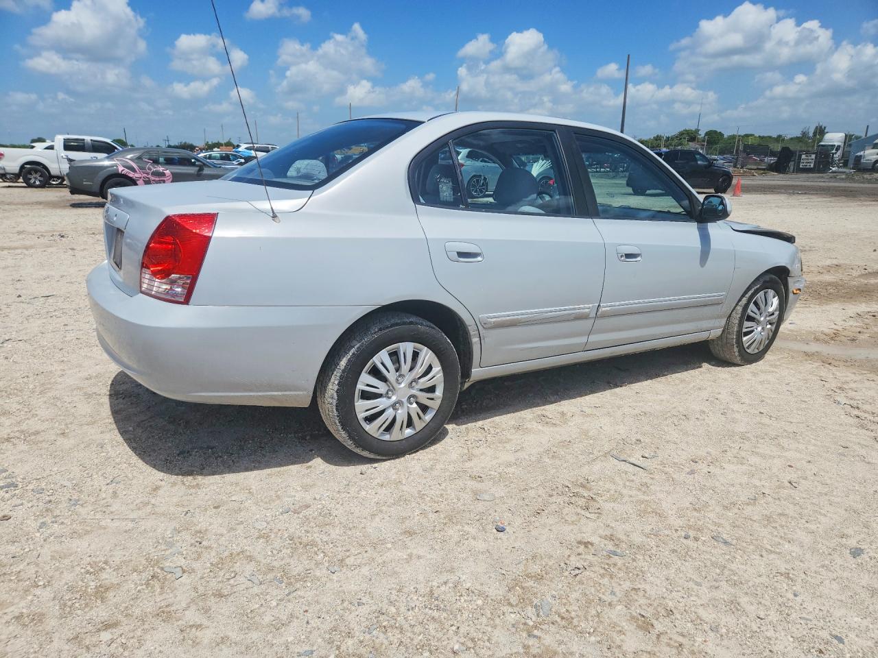 2006 Hyundai Elantra Gls Silver vin: KMHDN46D56U226682