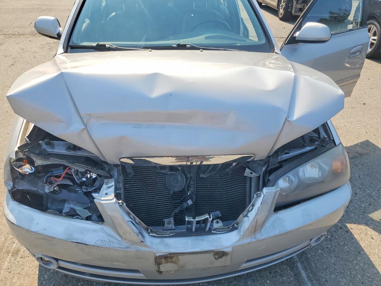 2006 Hyundai Elantra Gls Silver vin: KMHDN46D56U363329