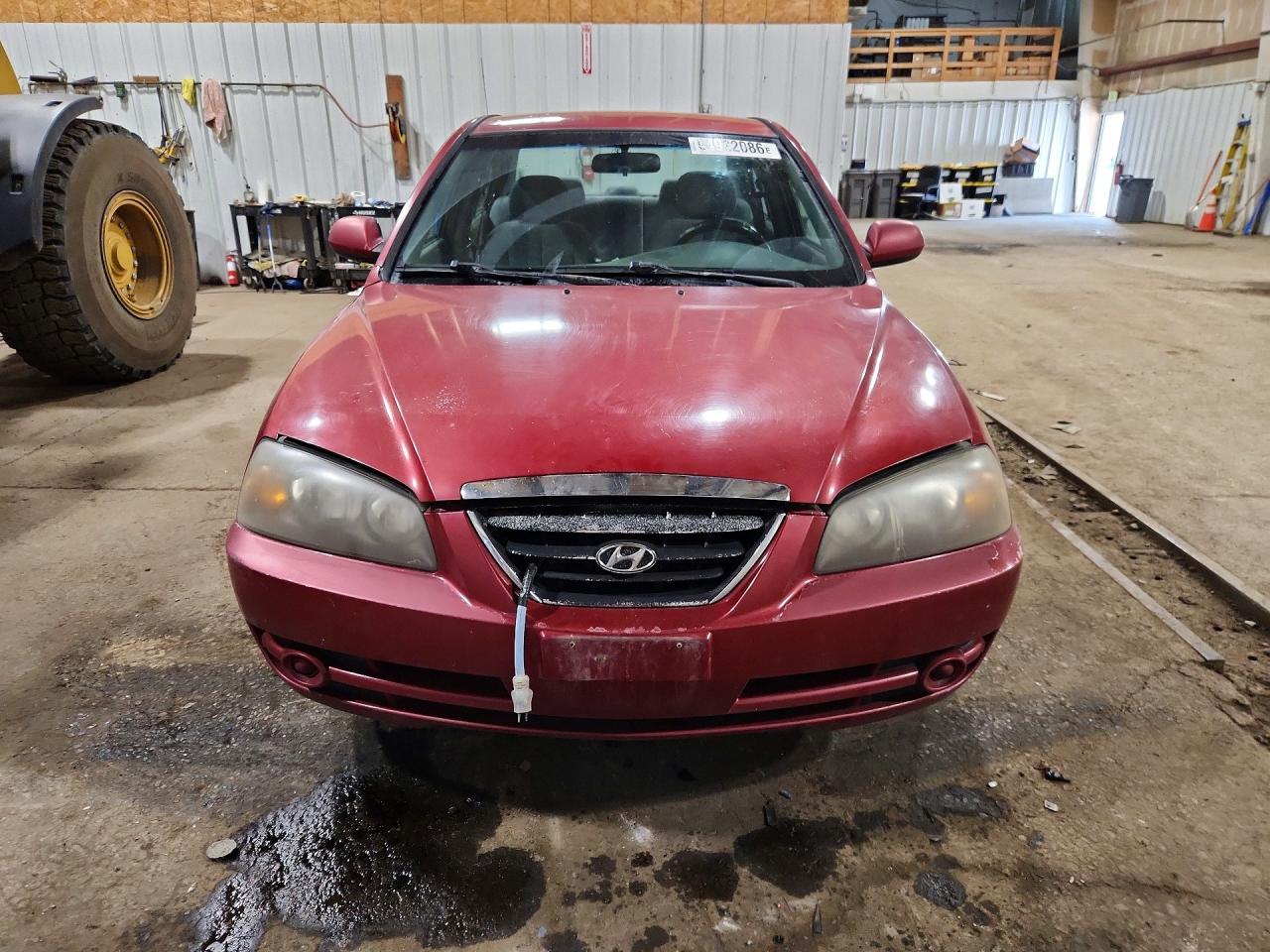 2004 Hyundai Elantra Gls Red vin: KMHDN46D64U764174