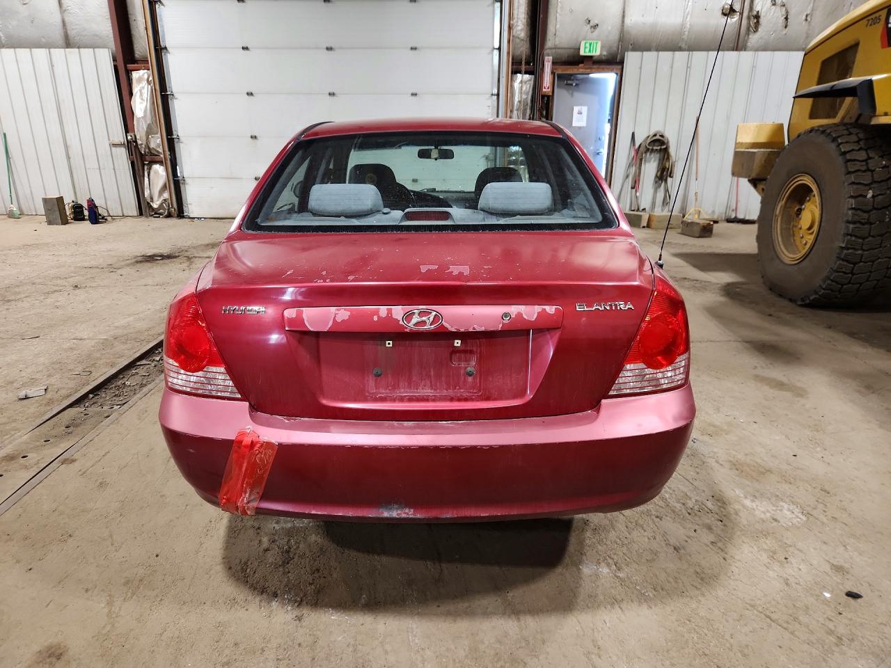 2004 Hyundai Elantra Gls Red vin: KMHDN46D64U764174