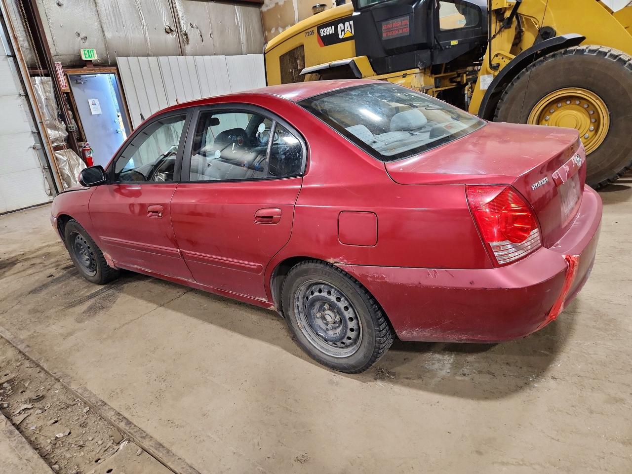 2004 Hyundai Elantra Gls Red vin: KMHDN46D64U764174