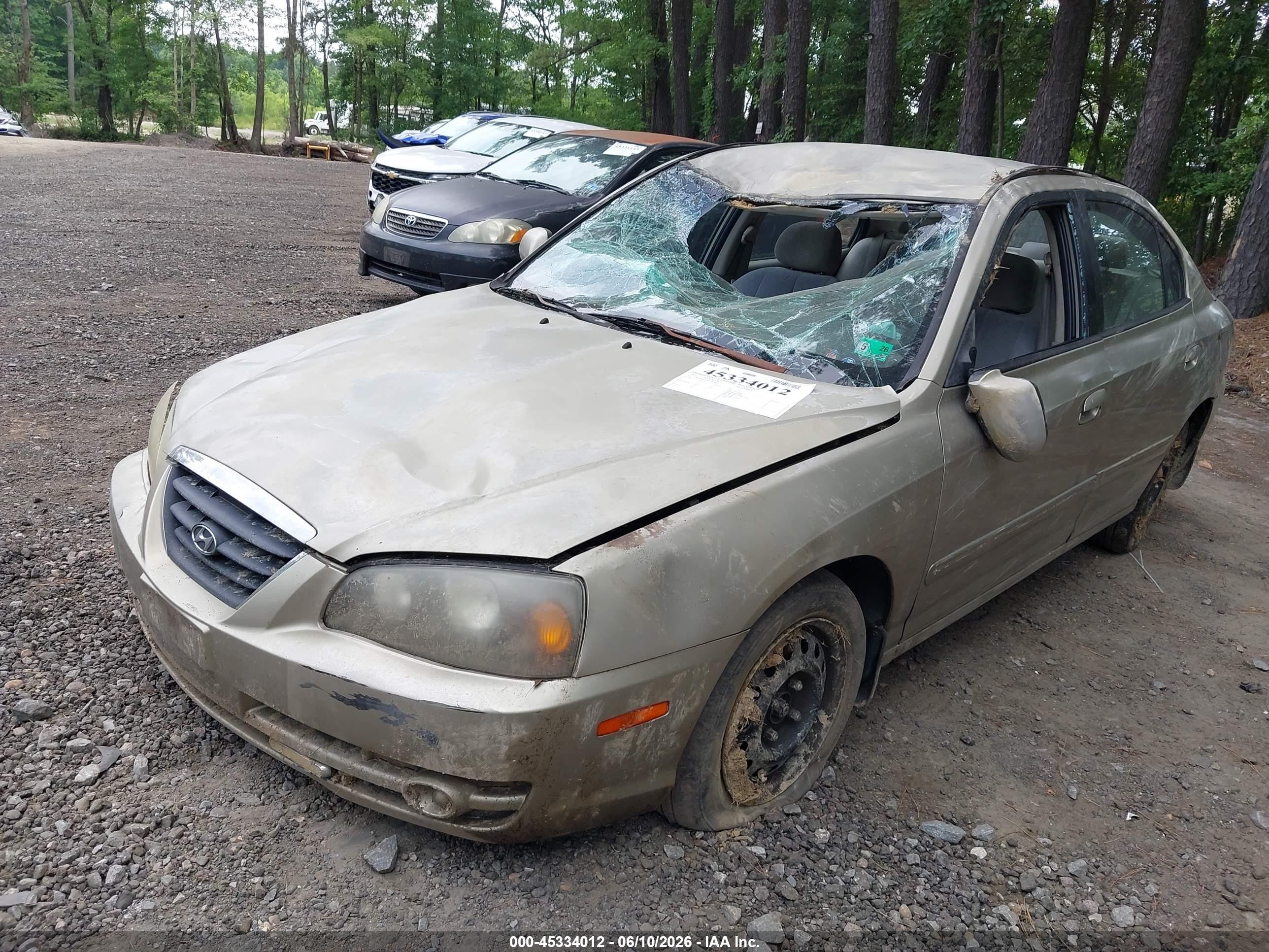 2005 Hyundai Elantra Gls/gt Gold vin: KMHDN46D65U063880