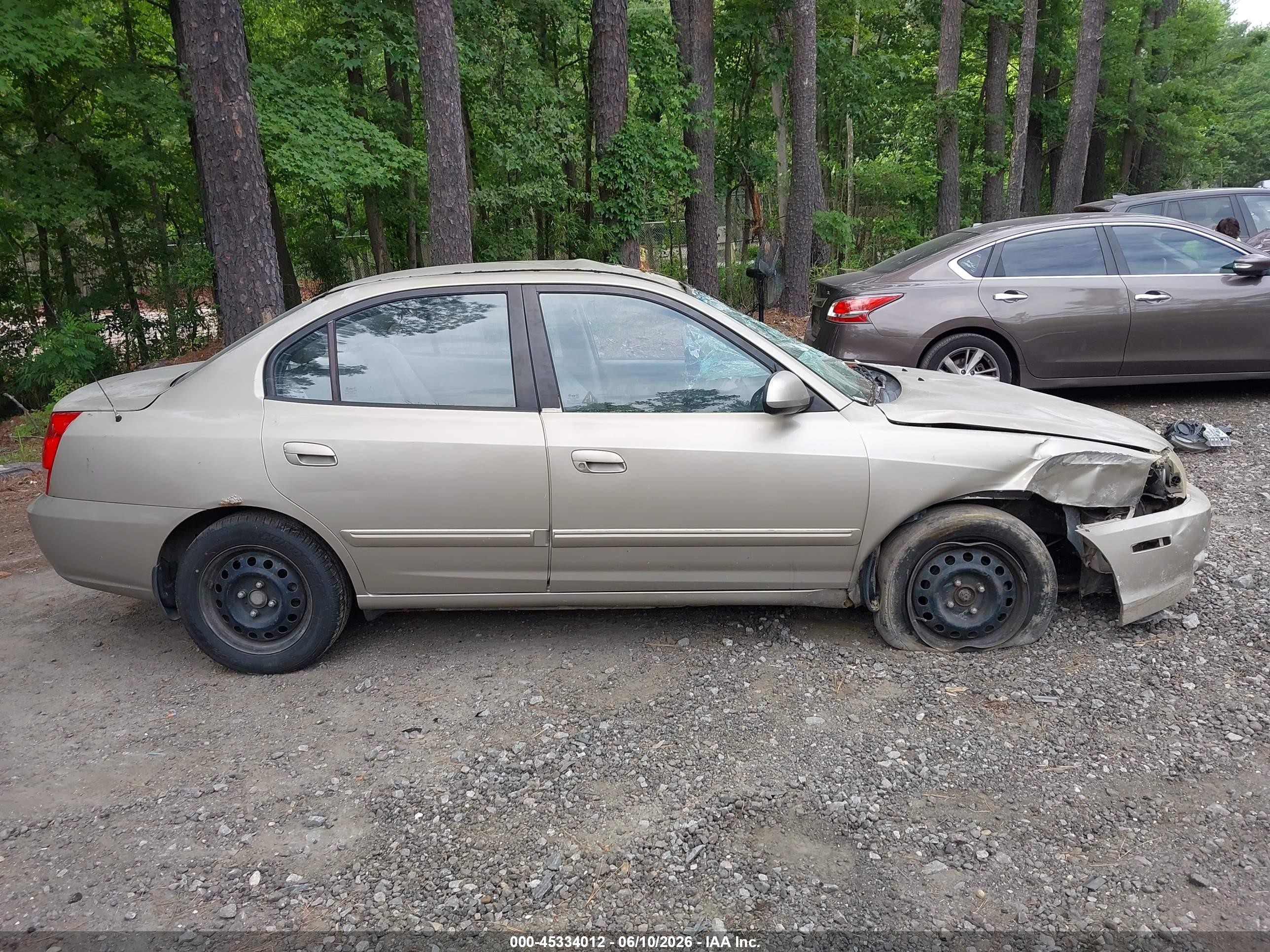 2005 Hyundai Elantra Gls/gt Gold vin: KMHDN46D65U063880
