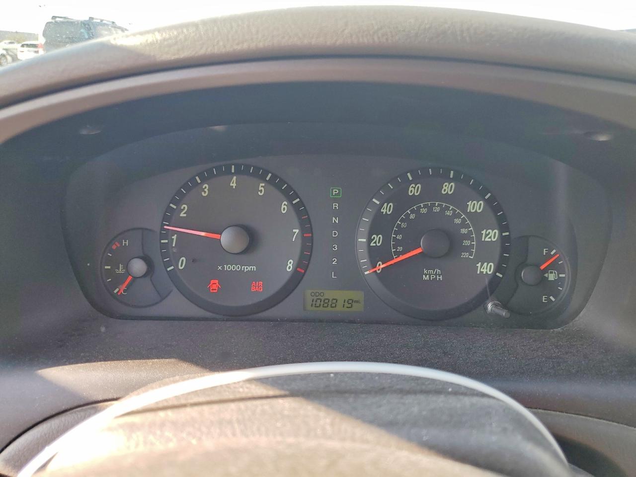2005 Hyundai Elantra Gls Gold vin: KMHDN46D65U106775